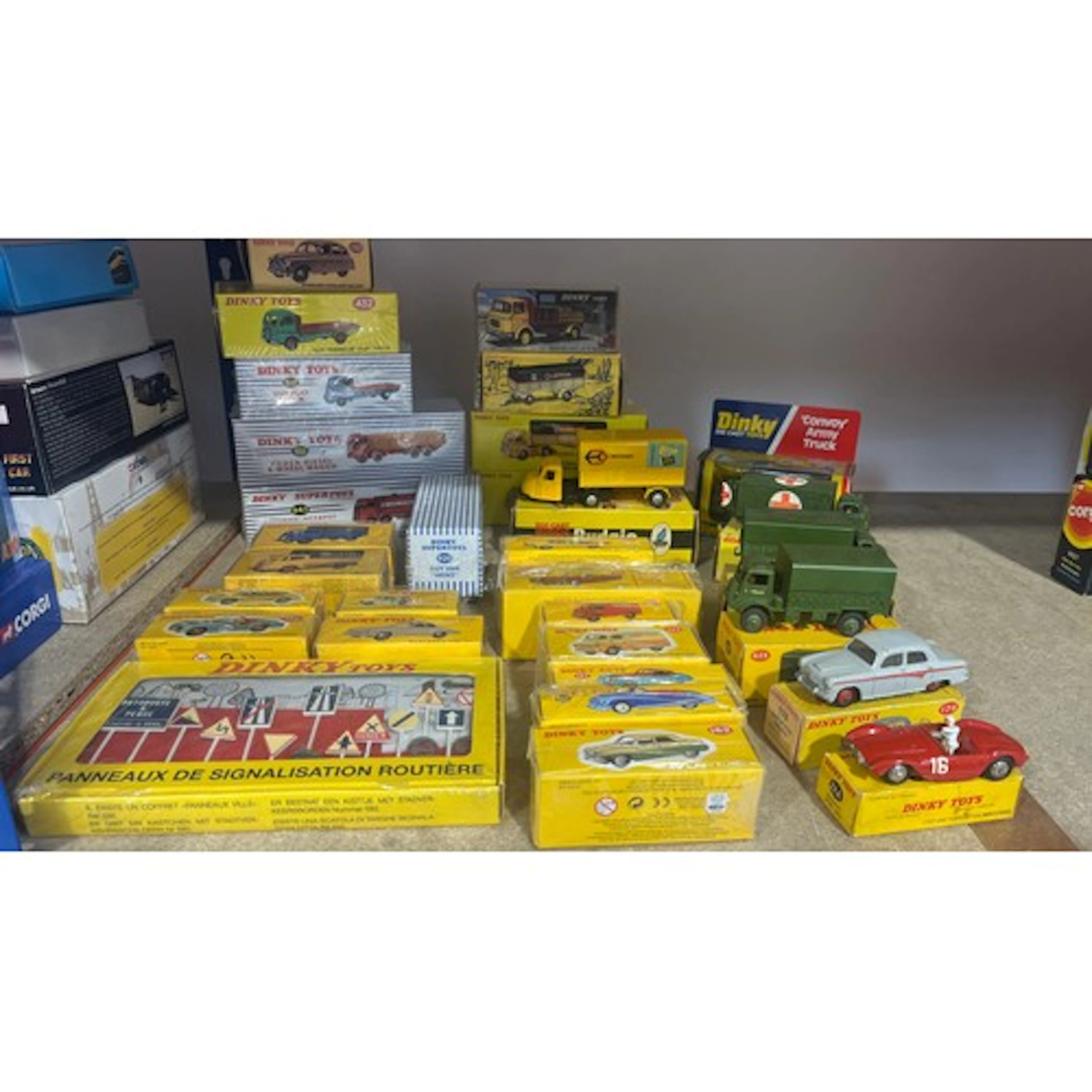 Budgie Toys 238 British Railways Delivery Van boxed. Dinky T...