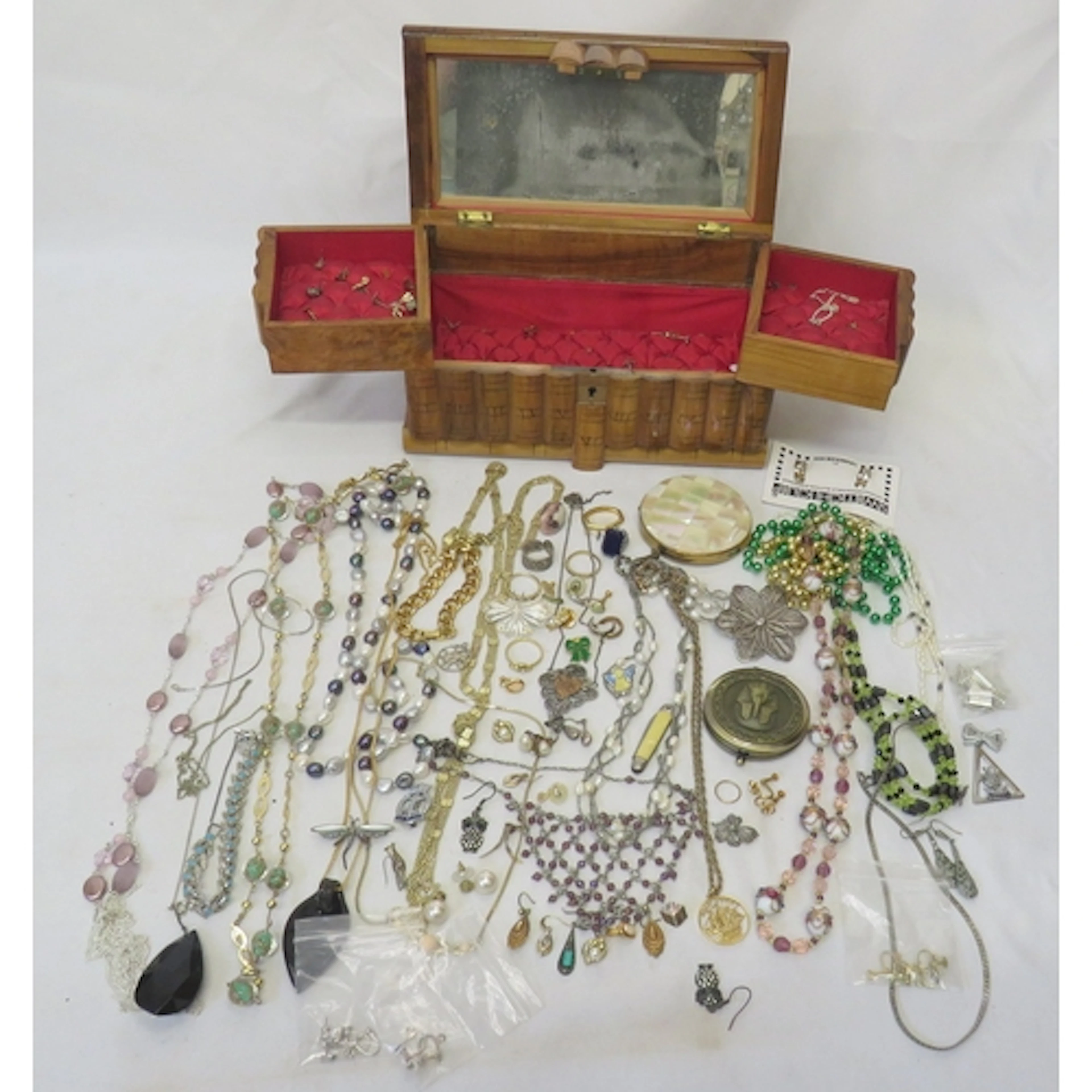 Costume Jewellery mostly vintage incl. 2 pairs marcasite dro...