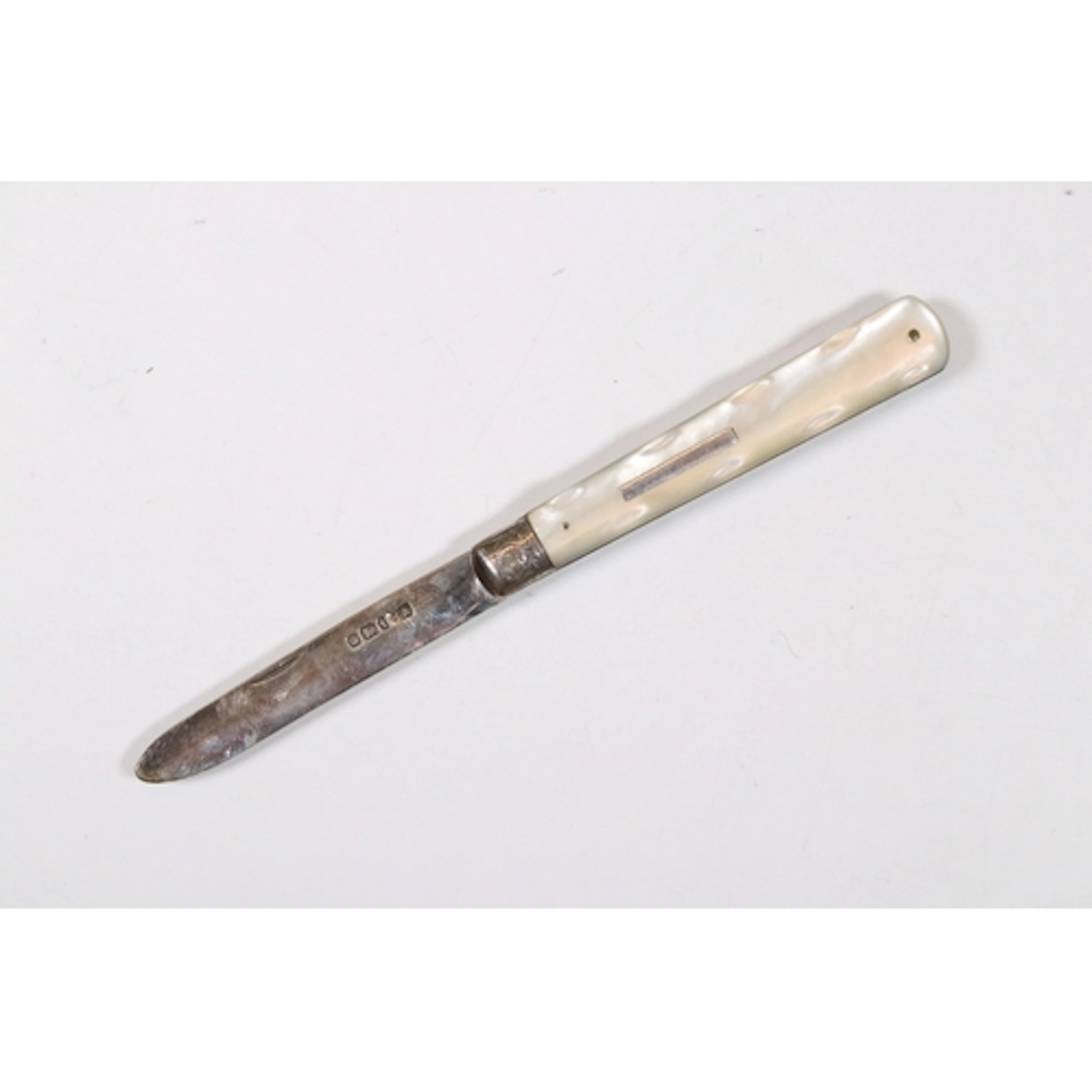 Late Victorian silver and mother of pearl folding fruit knif...