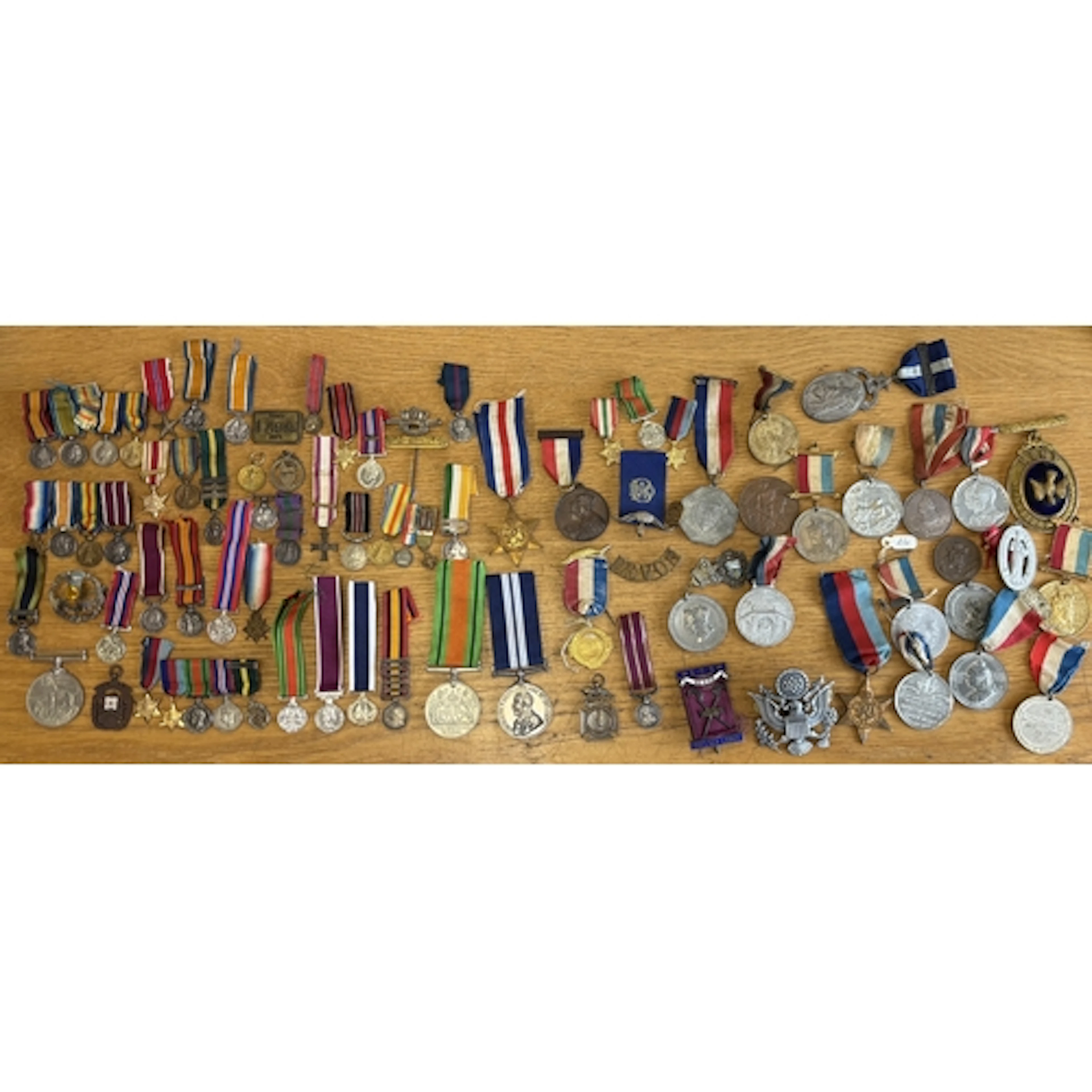 Collection in chest with various medals and miniatures, most...