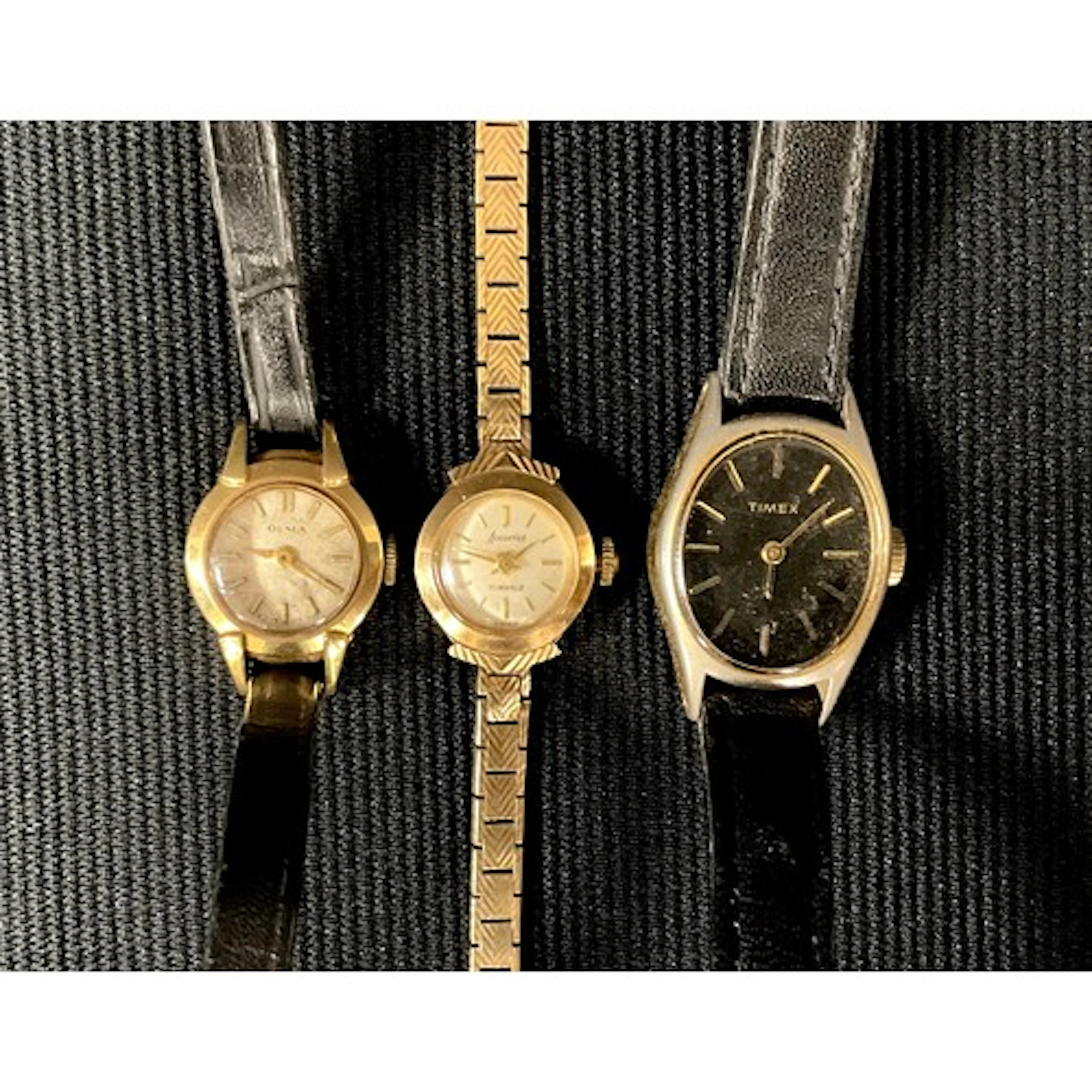 A lady’s 9ct gold Accurist watch, stamped 375, 10.6g; anothe...