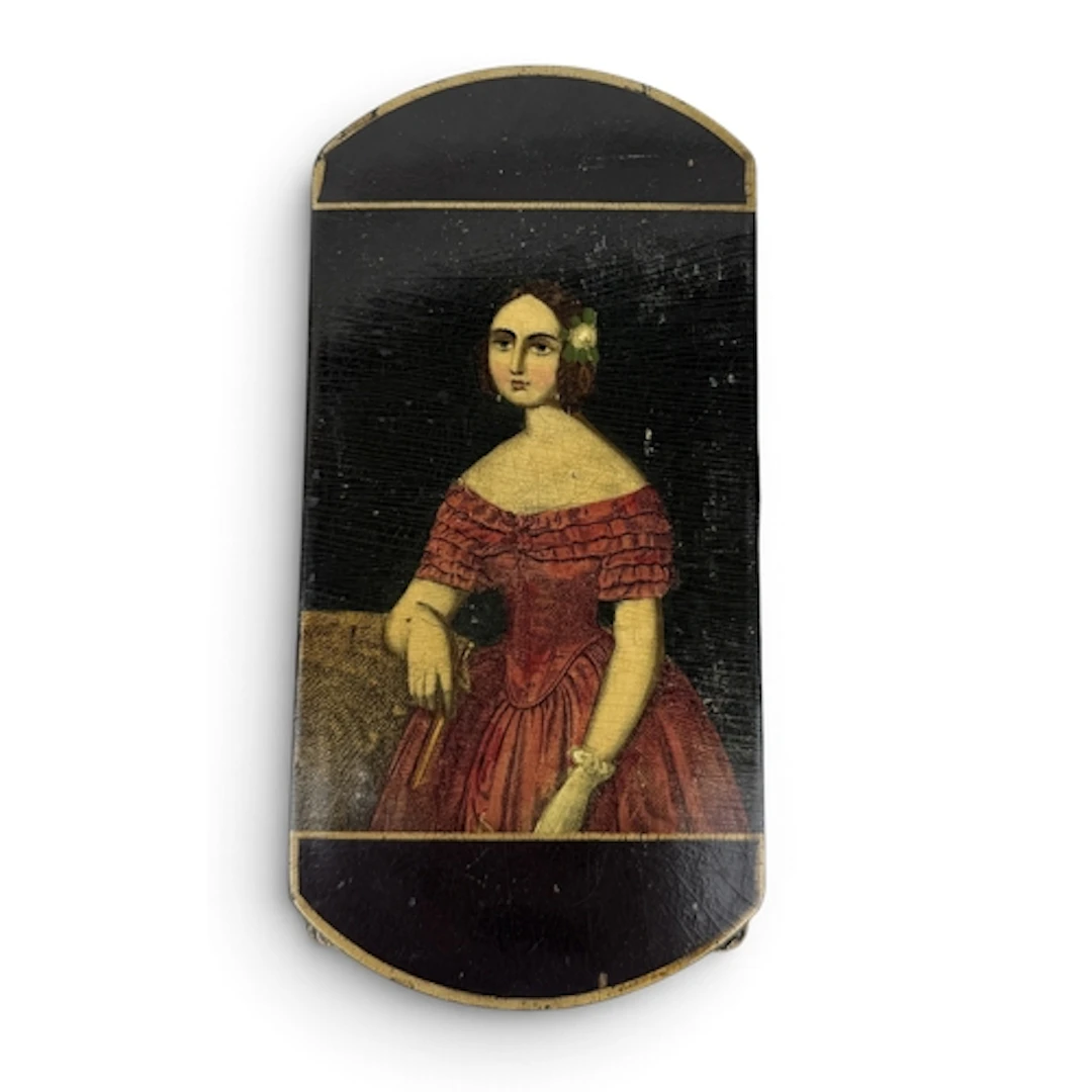 A 19TH CENTURY PAINTED LACQUERED POUCH Each side painted, on...