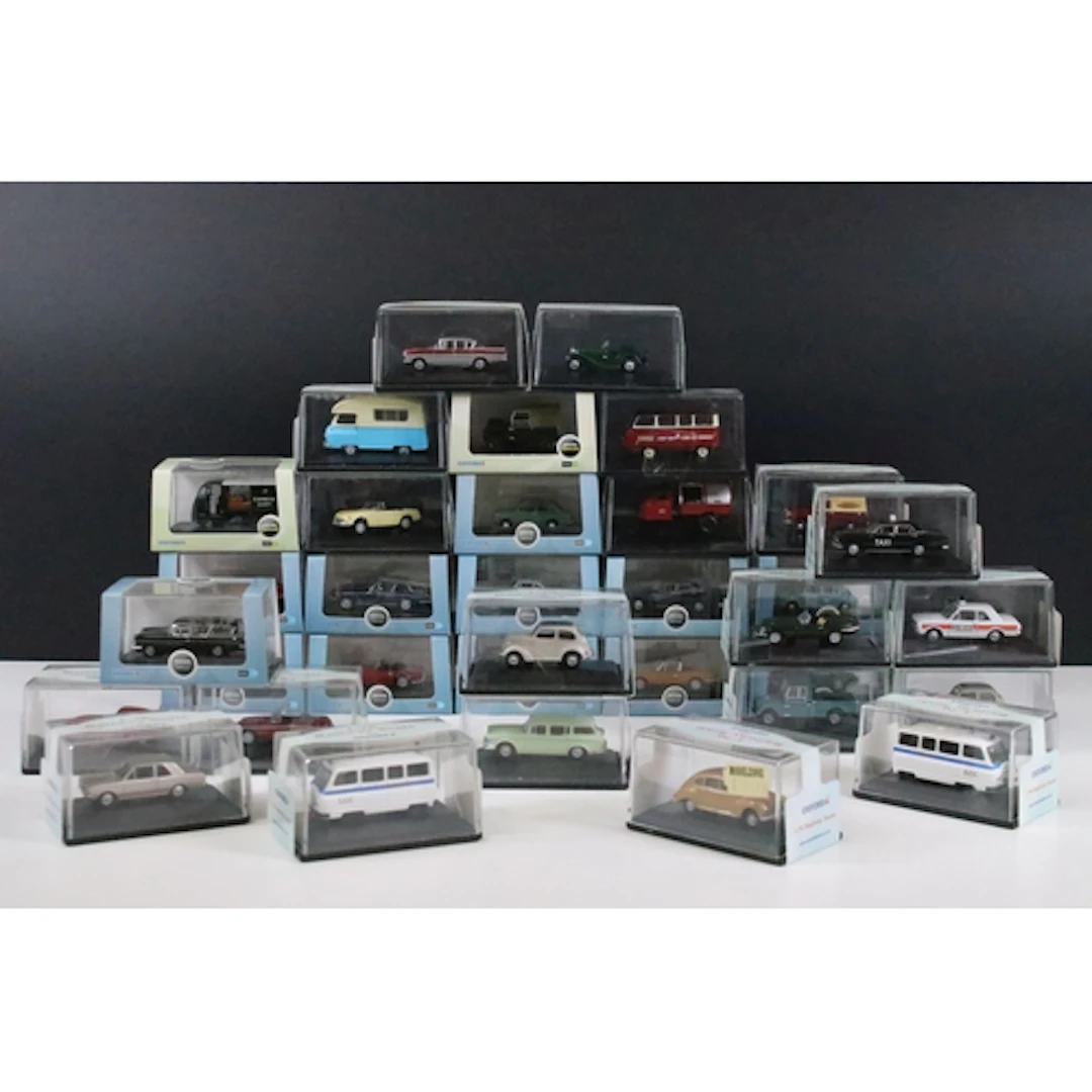 34 Boxed / cased Oxford Diecast models to include Commercial...