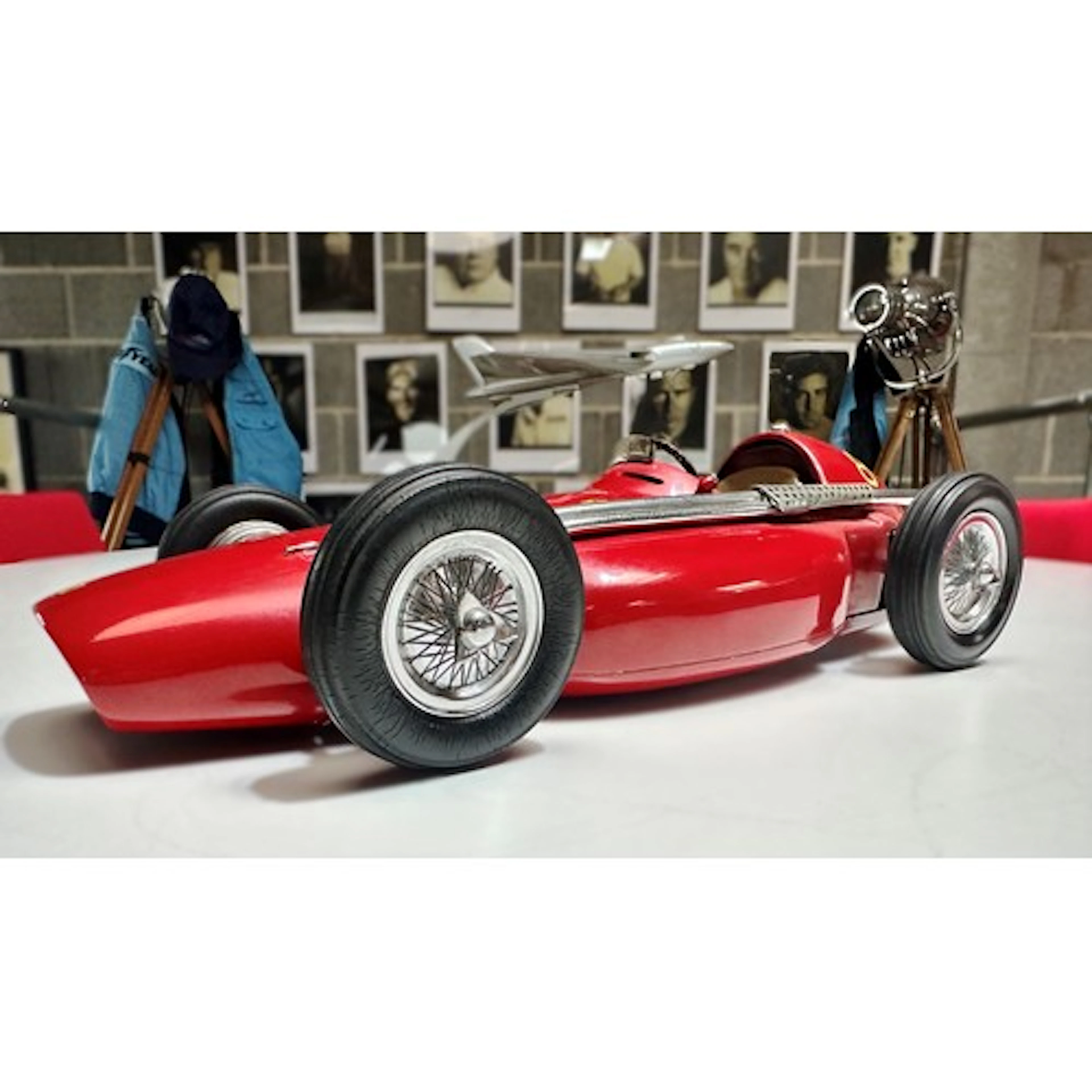1:12 FERRARI 555 SUPER SQUALO BY MICHELE CONTI A fine 1:12 ...