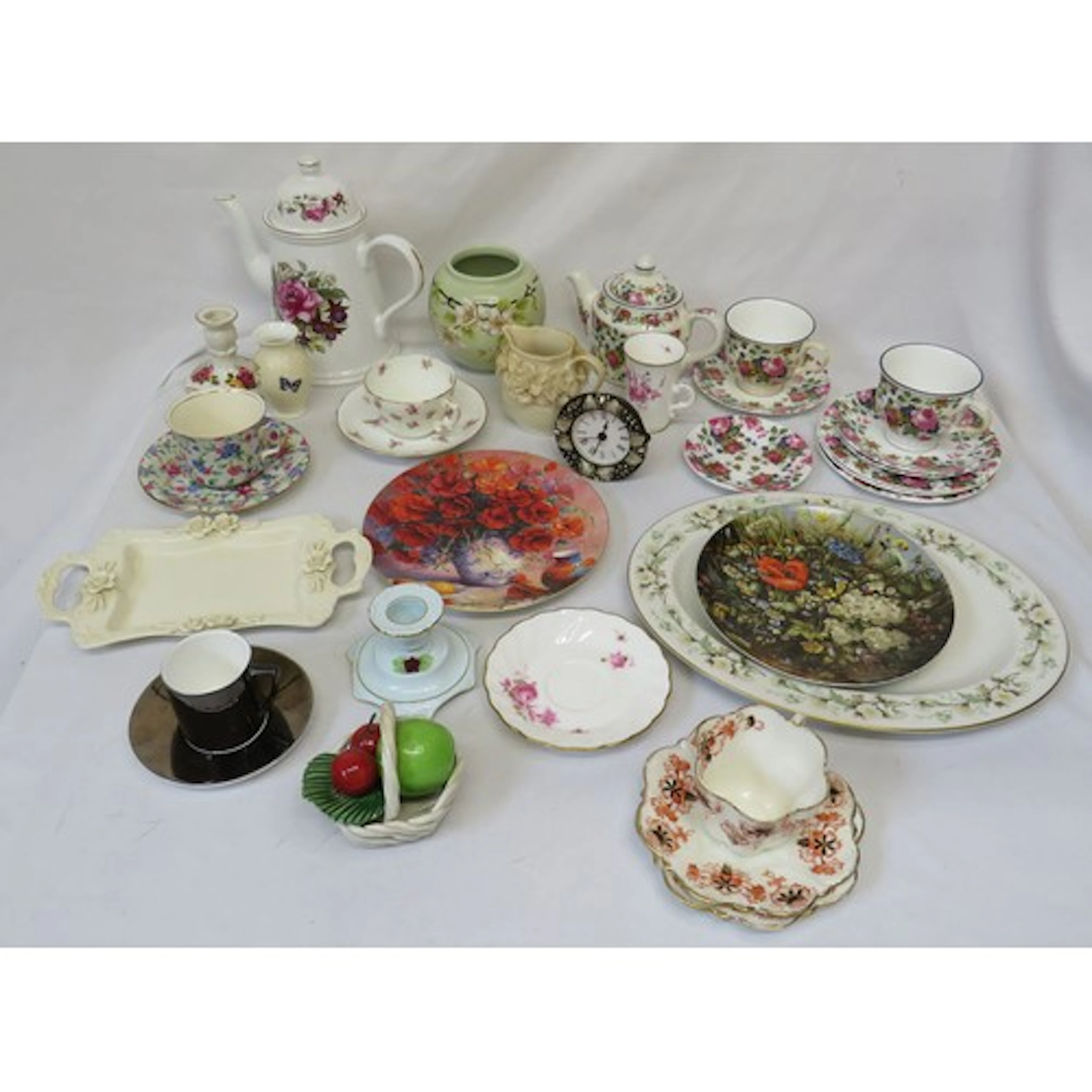 Tea & Coffee Wares incl. Sadler coffee pot, Sadler Olde smal...
