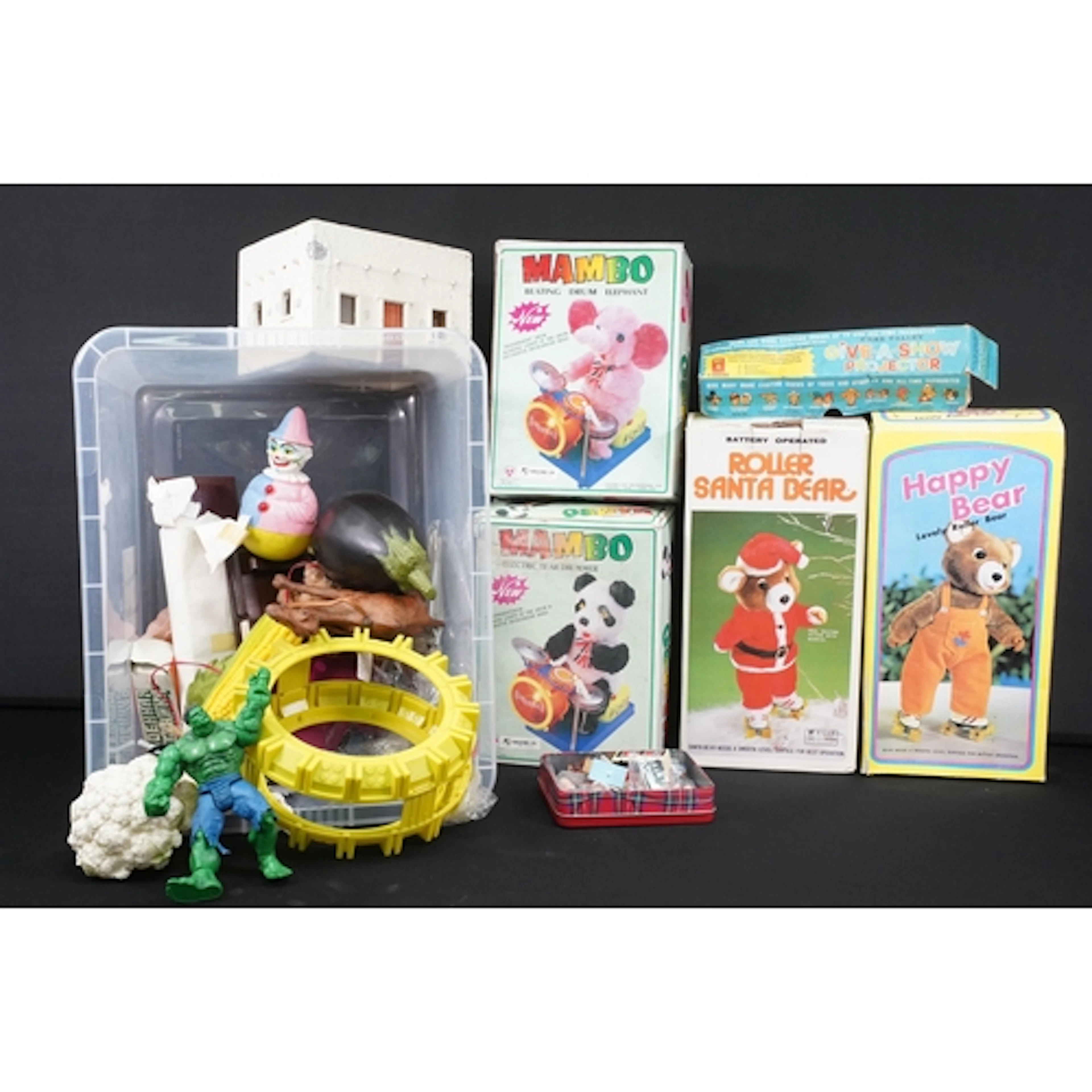 Collection of mixed toys to include boxed Mambo Beating Drum...