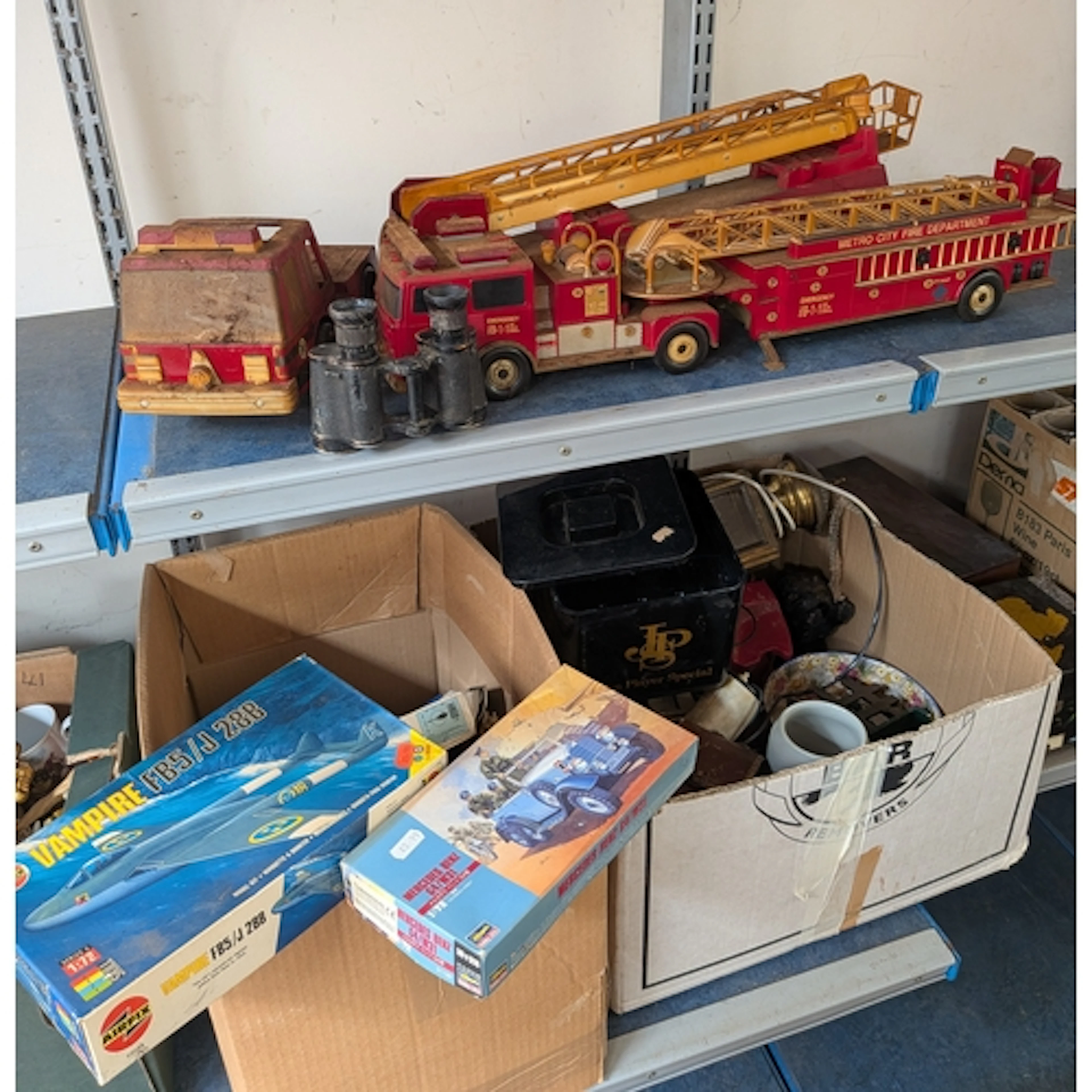 Collectables to include an as found pair of Carls Keiss bino...