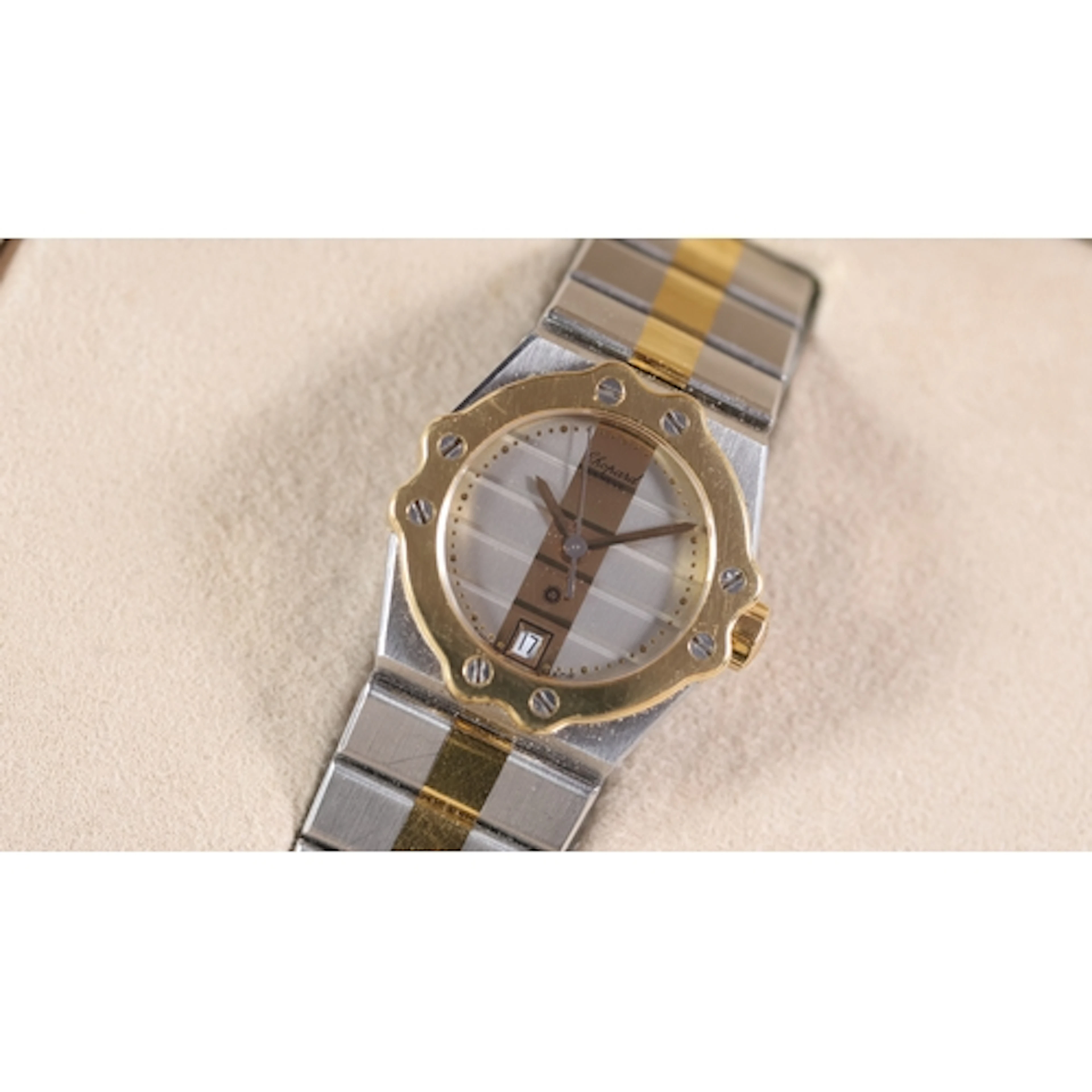 Brand: Chopard Model Name: St. Moritz Reference: 8024 Moveme...