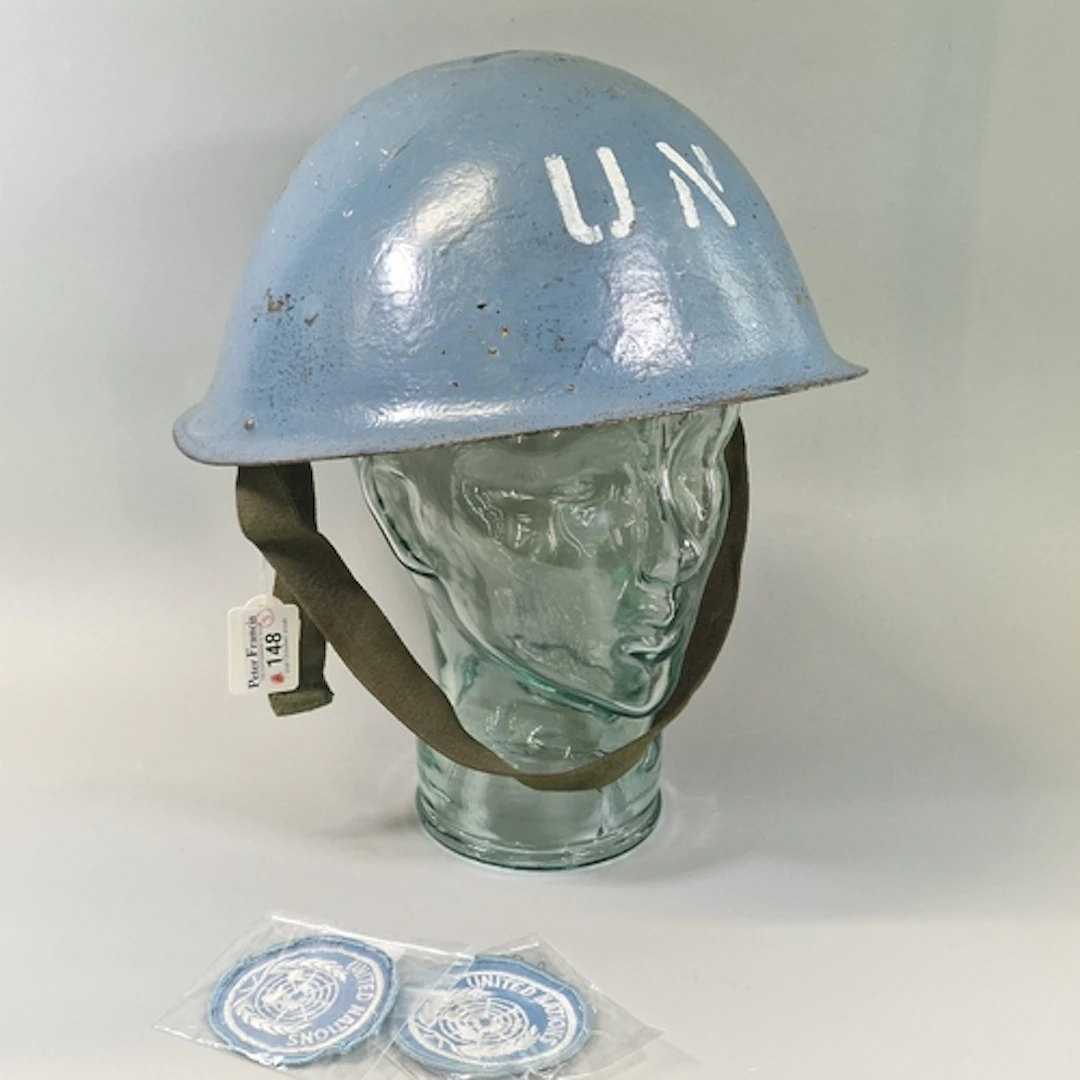 United Nations/British Mk IV ‘turtle’ helmet, dated 1981, to...