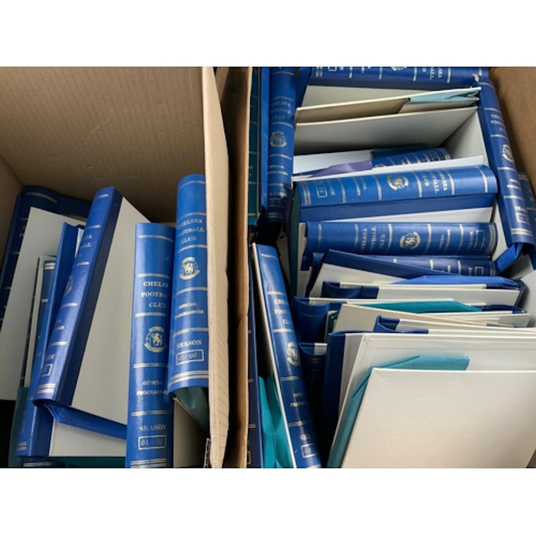 Chelsea Football Programme Binders: Official older binders w...