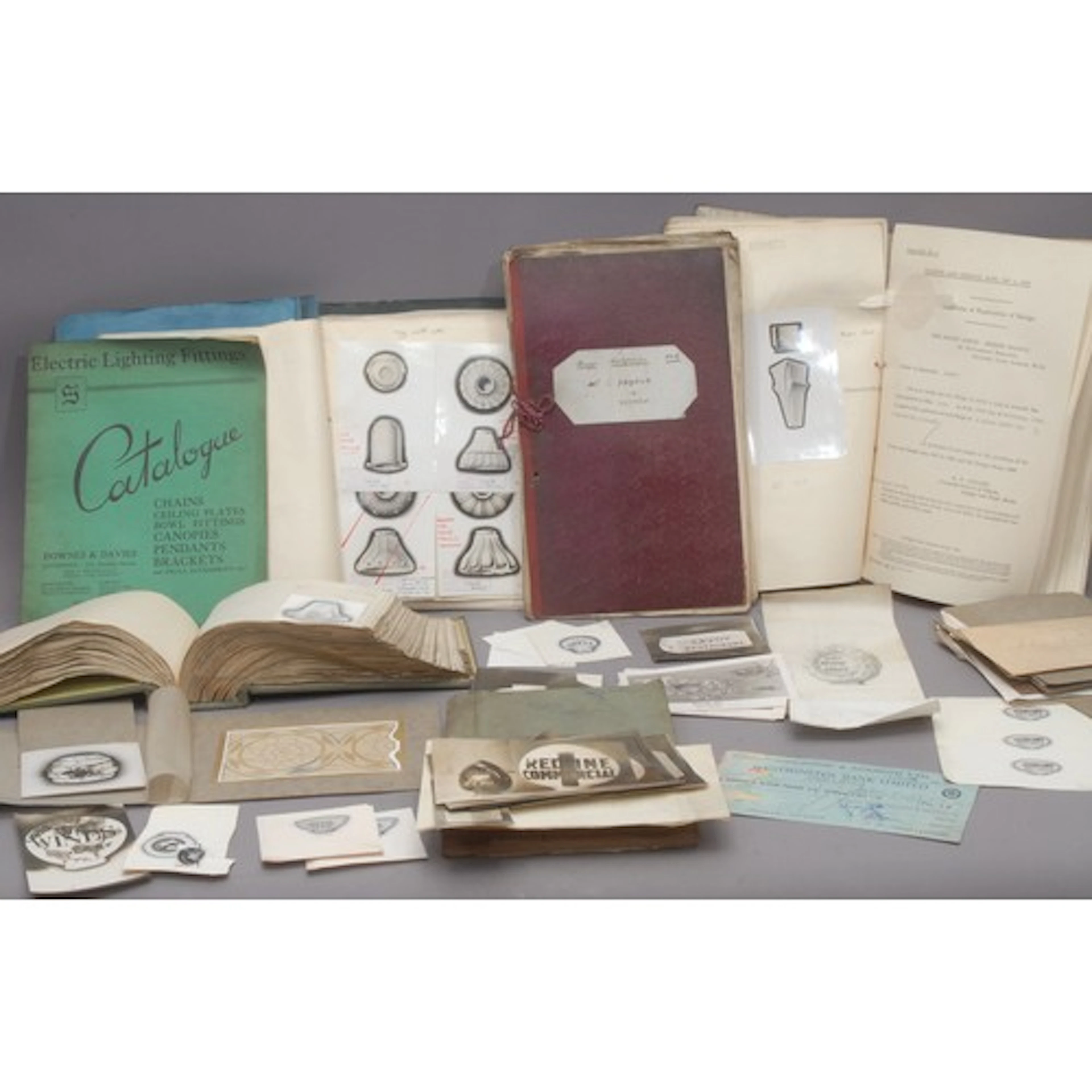 Decorative and Industrial Art and Design History - an archiv...