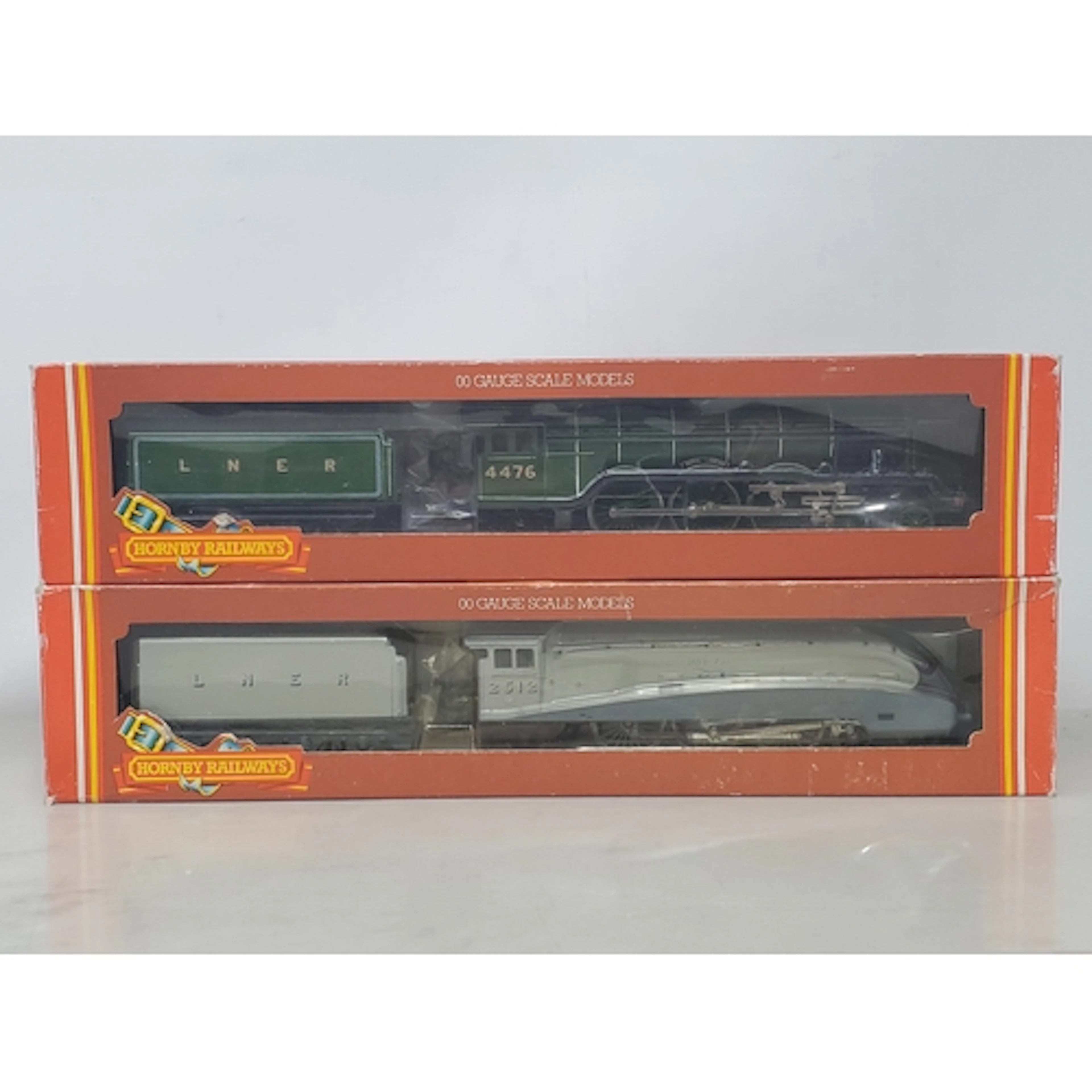 Two Hornby Railways LNER steam Locomotives comprising R099 3...