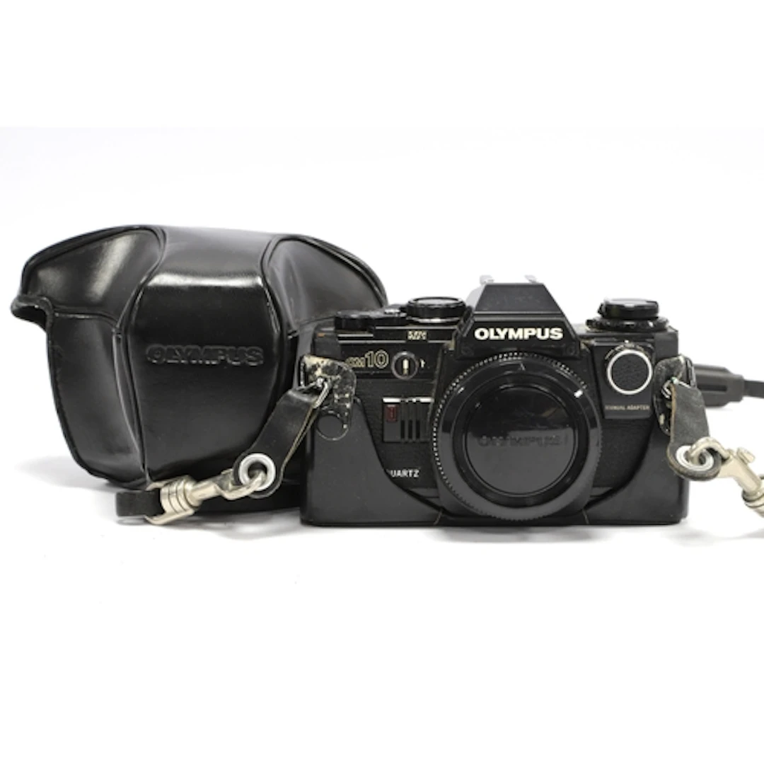 Olympus OM10 Quartz 35mm SLR Film Camera Body with attached ...