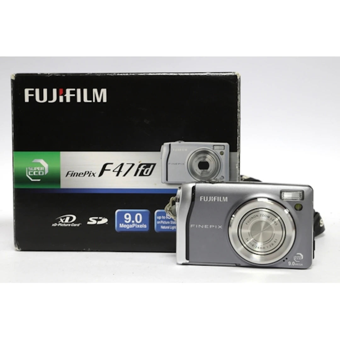 Fujifilm Finepix F47 FD Digital Compact Camera, grey, boxed,...