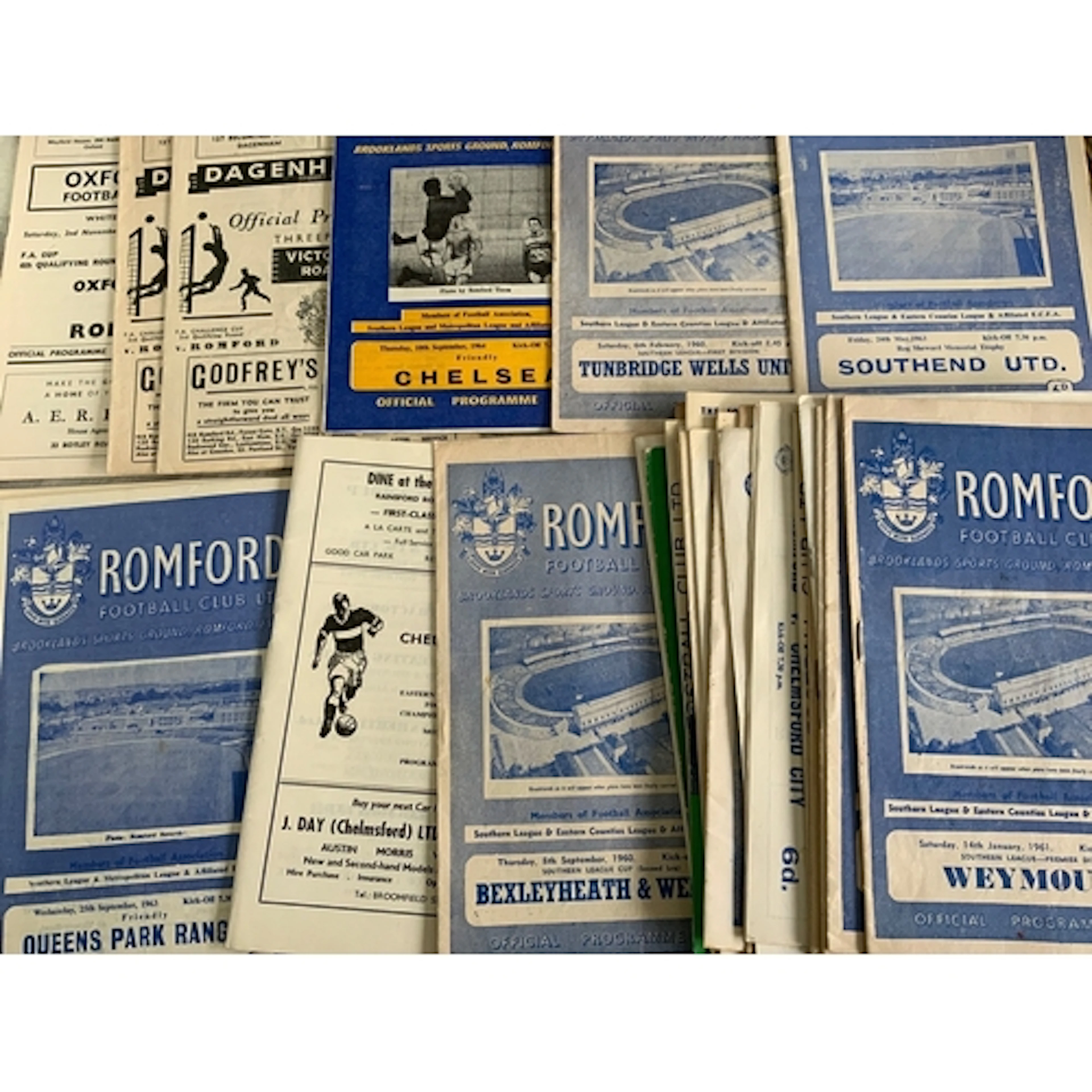 Romford 1960s Football Programmes: Mainly early to mid 60s h...