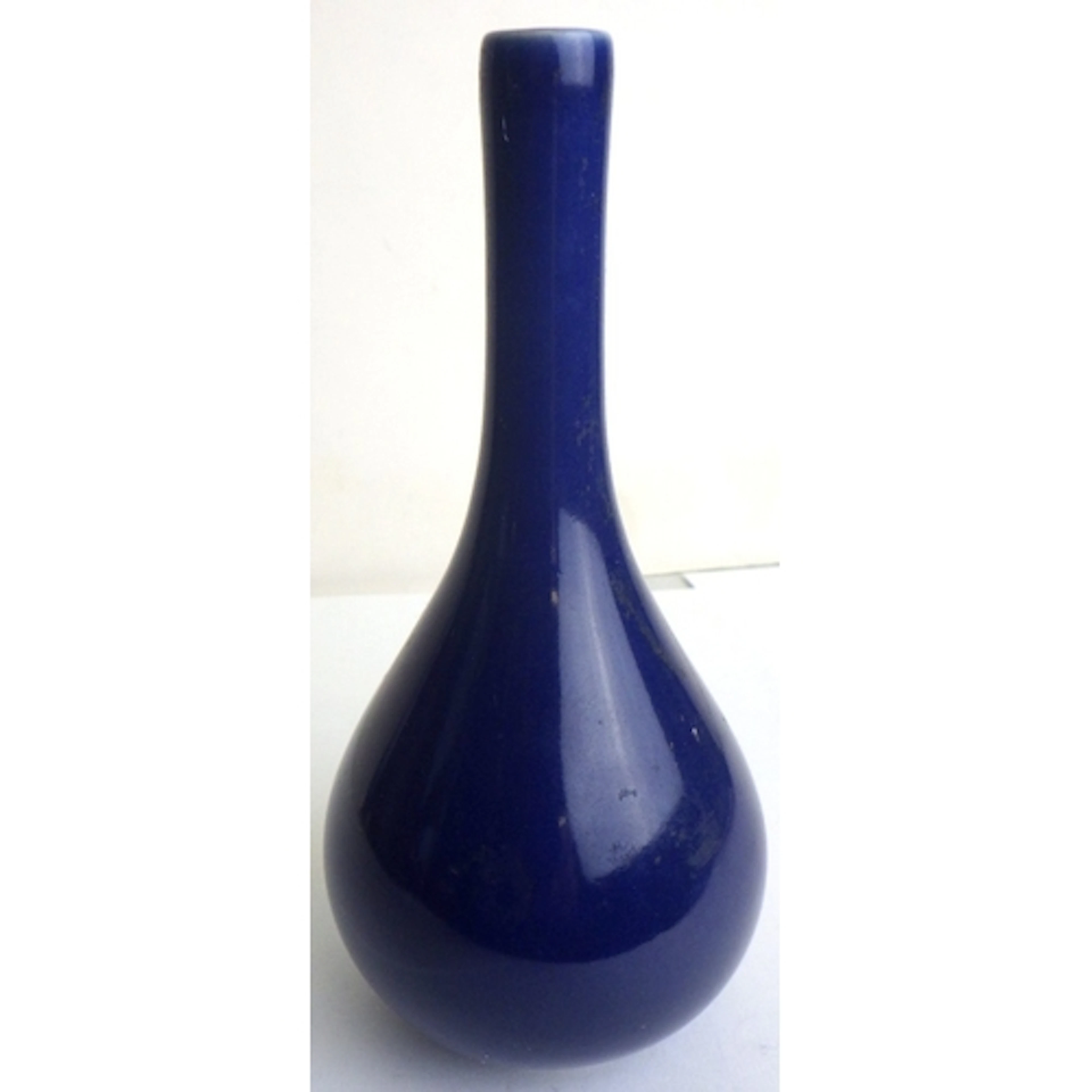 A blue Chinese spill vase