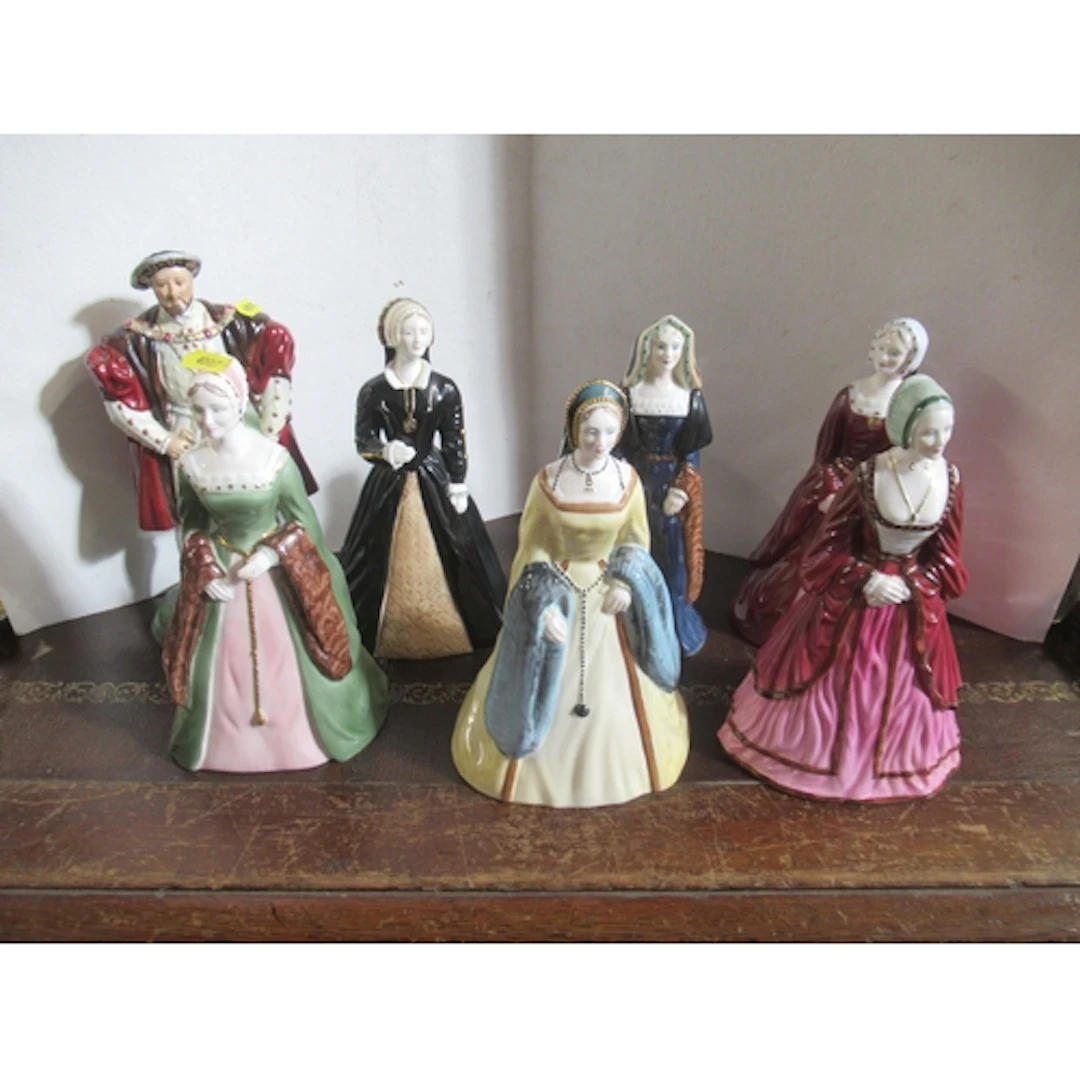 A set of Coalport figures, Henry VIII and his 6 wives
