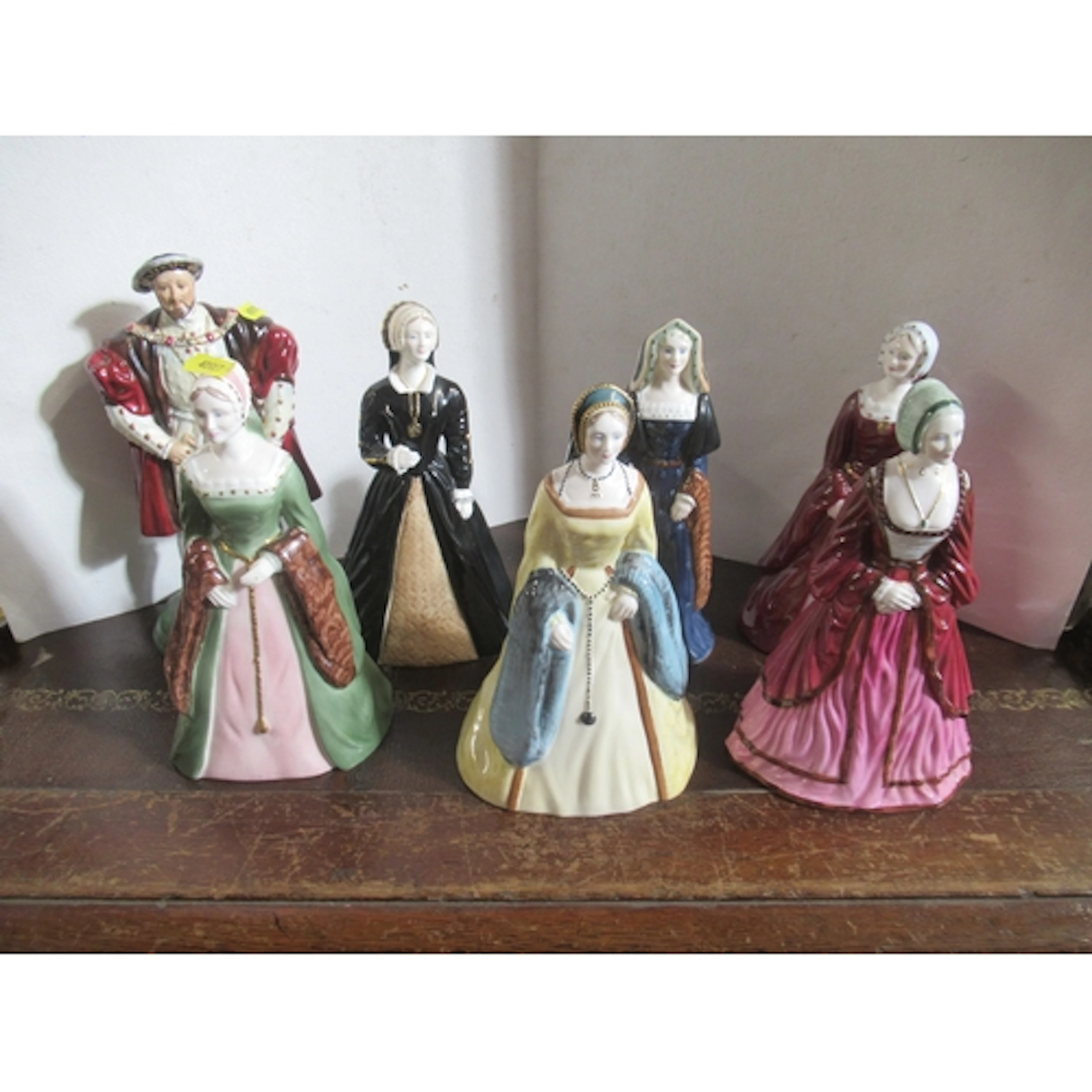 A set of Coalport figures, Henry VIII and his 6 wives