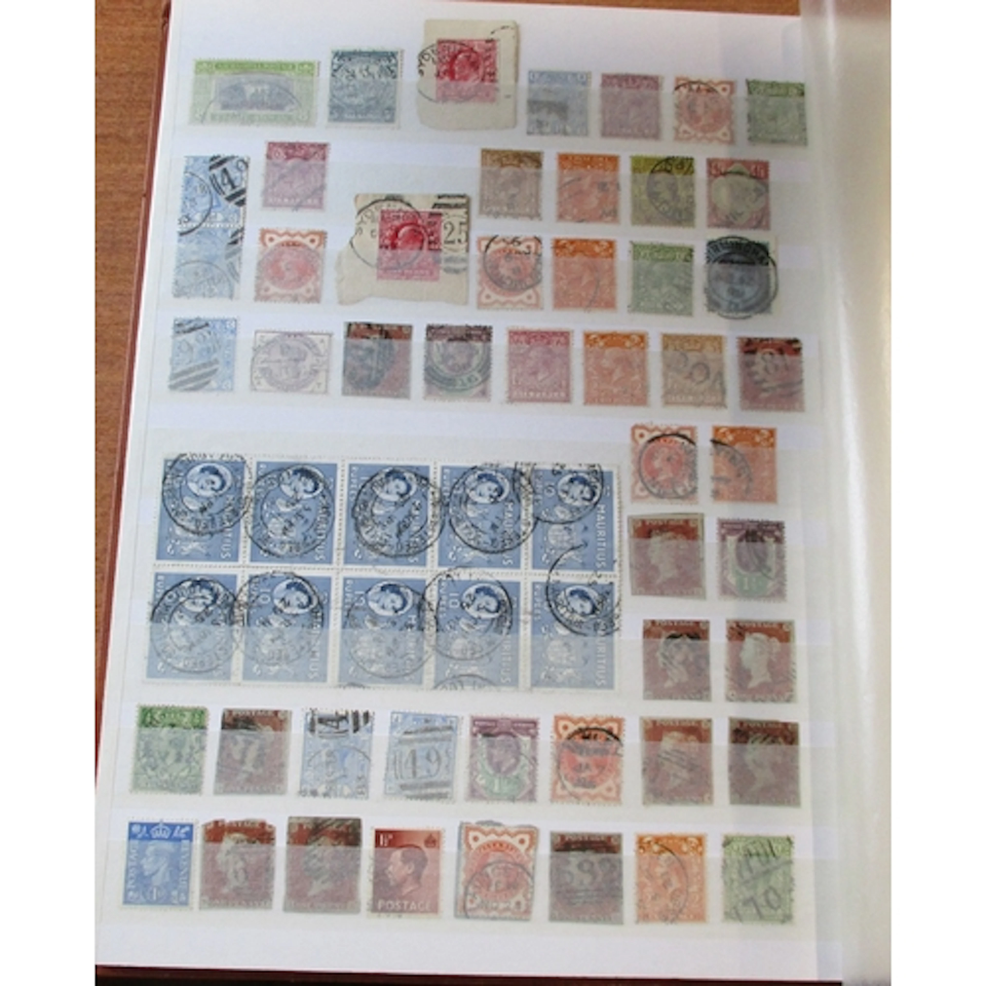World Misc M/U, coln in 1 stock book incl a good range of G...