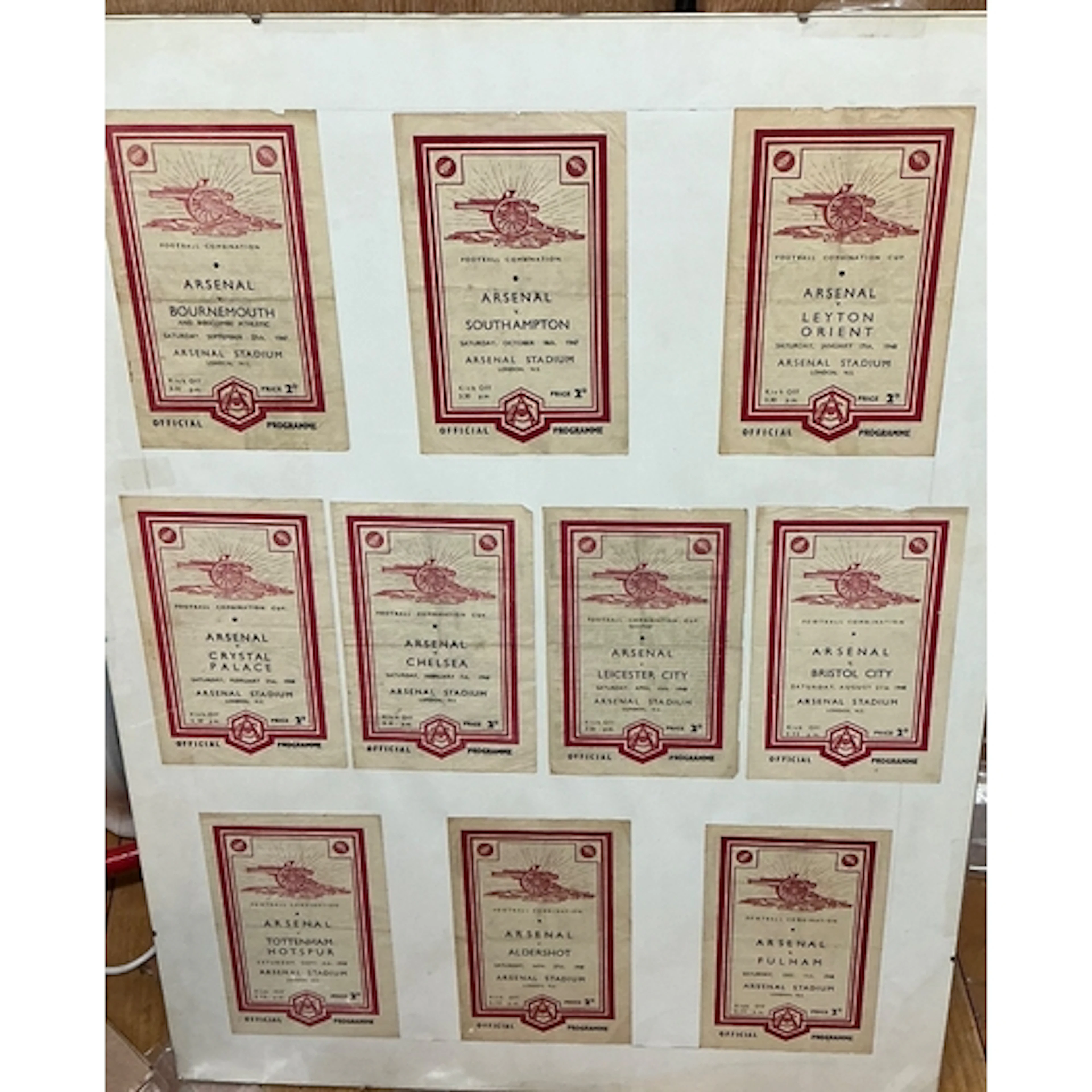Arsenal Football Programmes + Memorabilia: Quantity of progr...