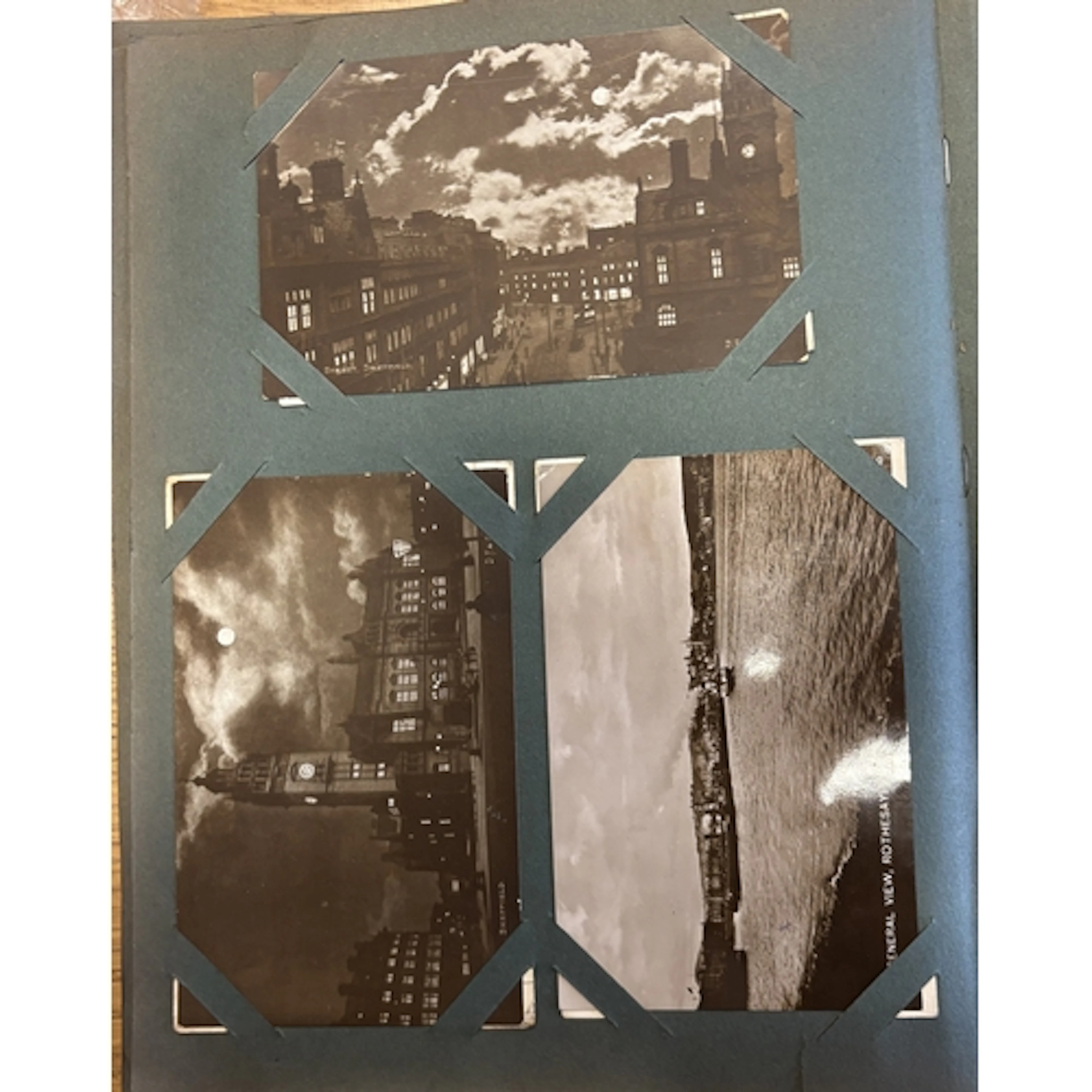 Misc. coln. of vintage and modern cards in 5 albums and loos...