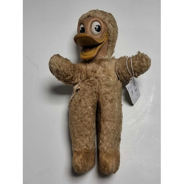 A MID-20TH CENTURY GUND 'DONALD DUCK' SOFT TOY, with rubber ...