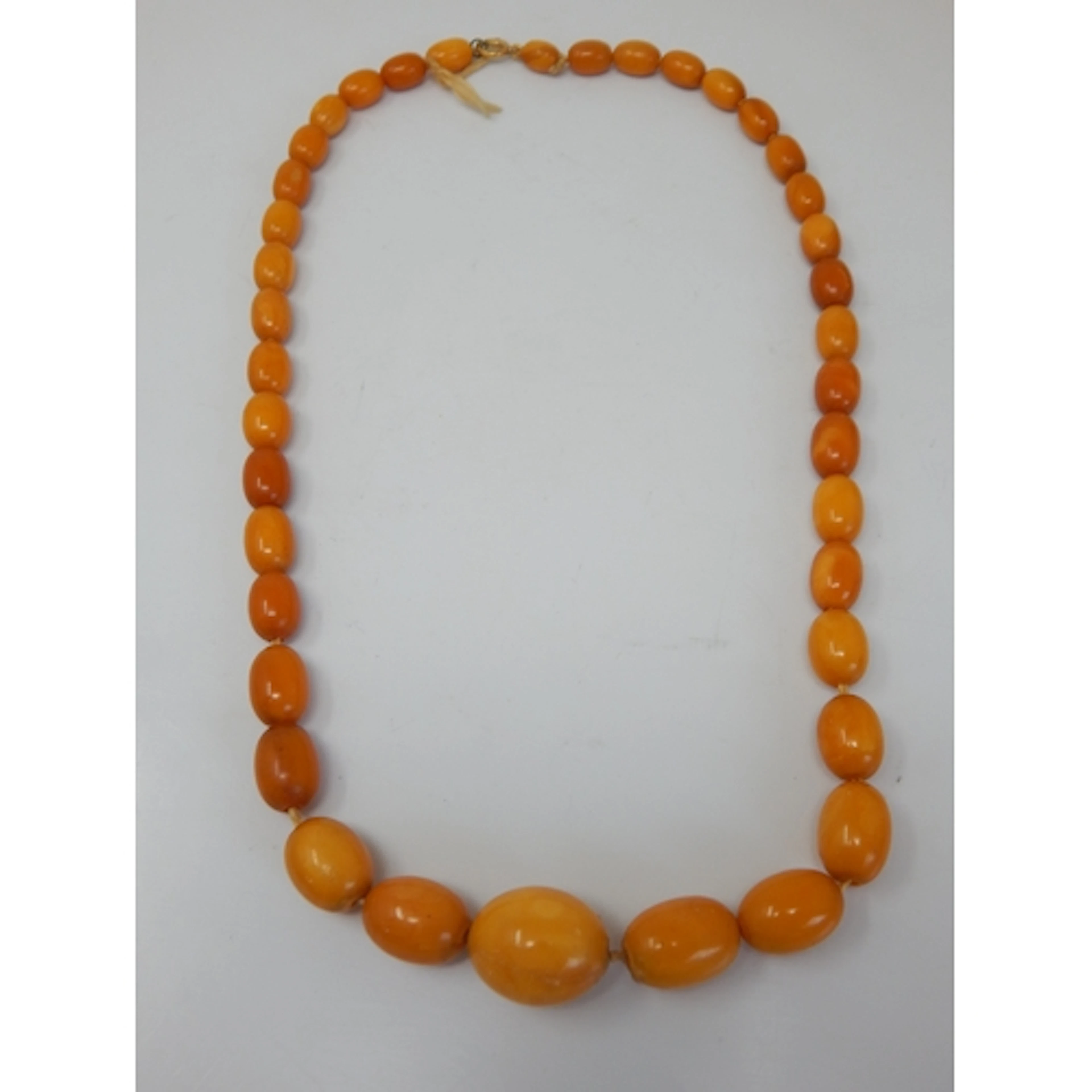 Vintage Butterscotch Amber Necklace: Length 56cm: Weight 34....
