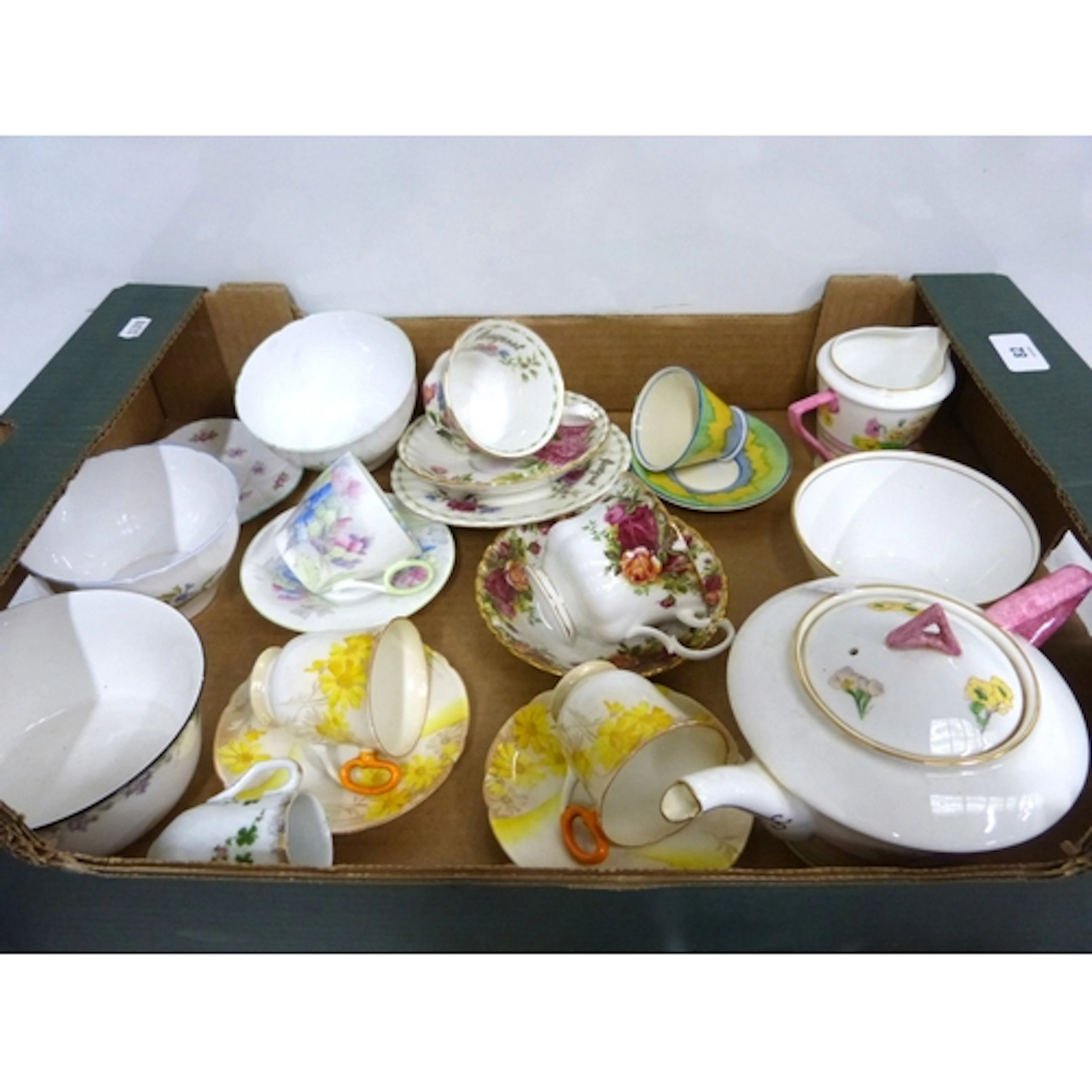 Box of Art Deco teaware to include Shelley, Adderley ware, R...