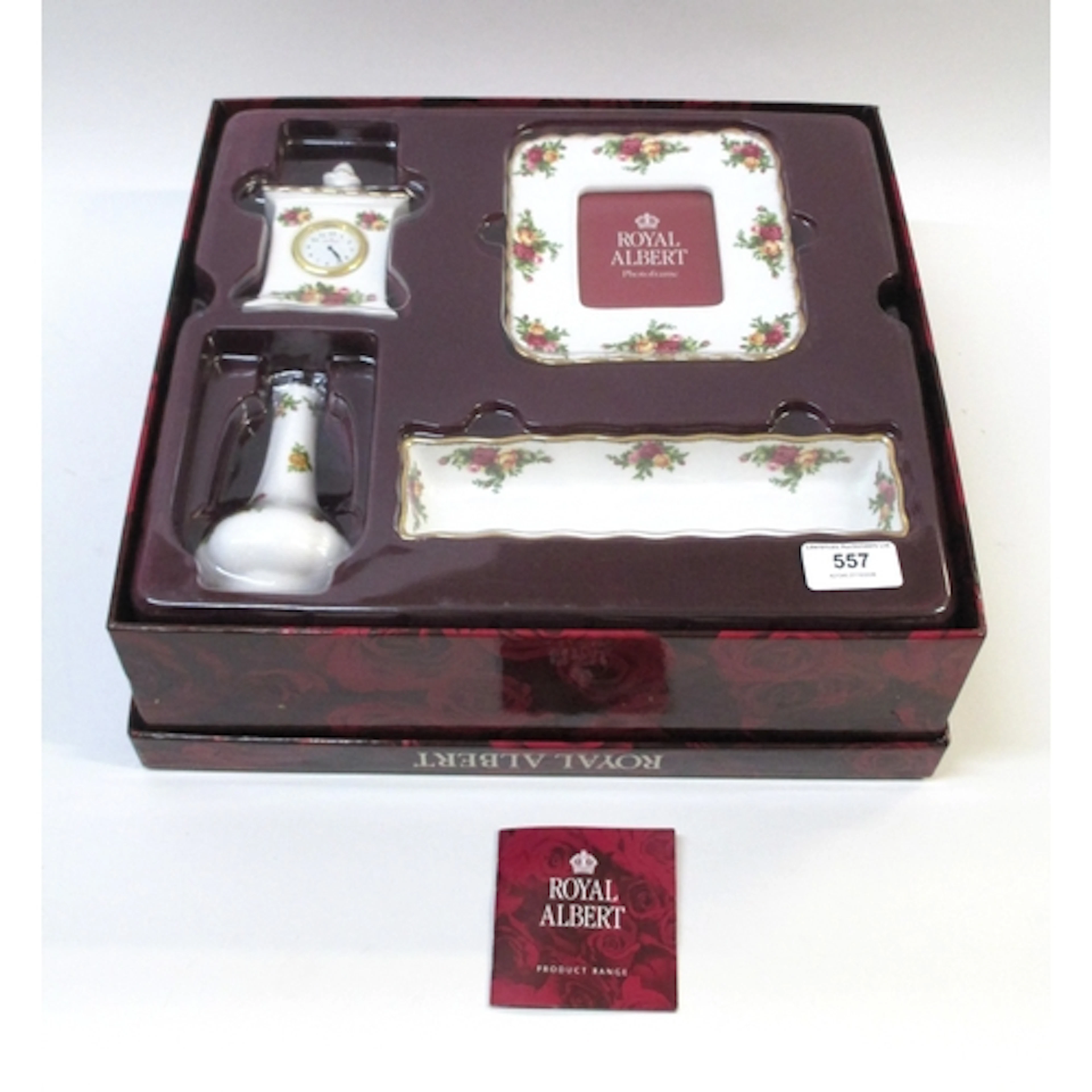 Boxed set of four items, Royal Albert Old Country Roses, com...