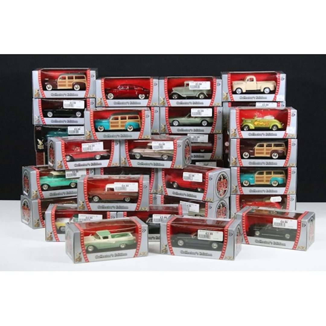 41 Cased / boxed Road Signature Collection diecast models, e...