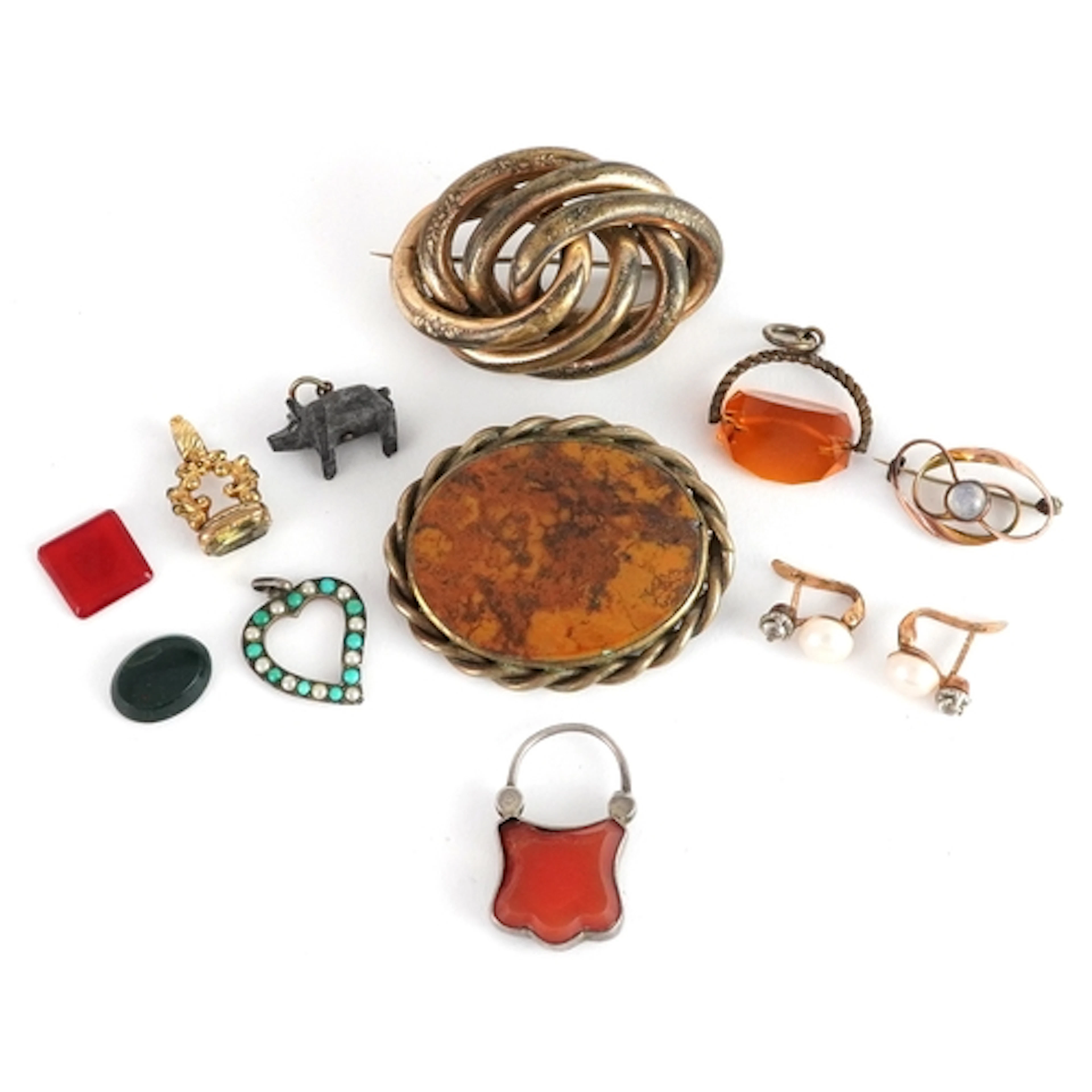 Antique and later jewellery including a Victorian yellow met...