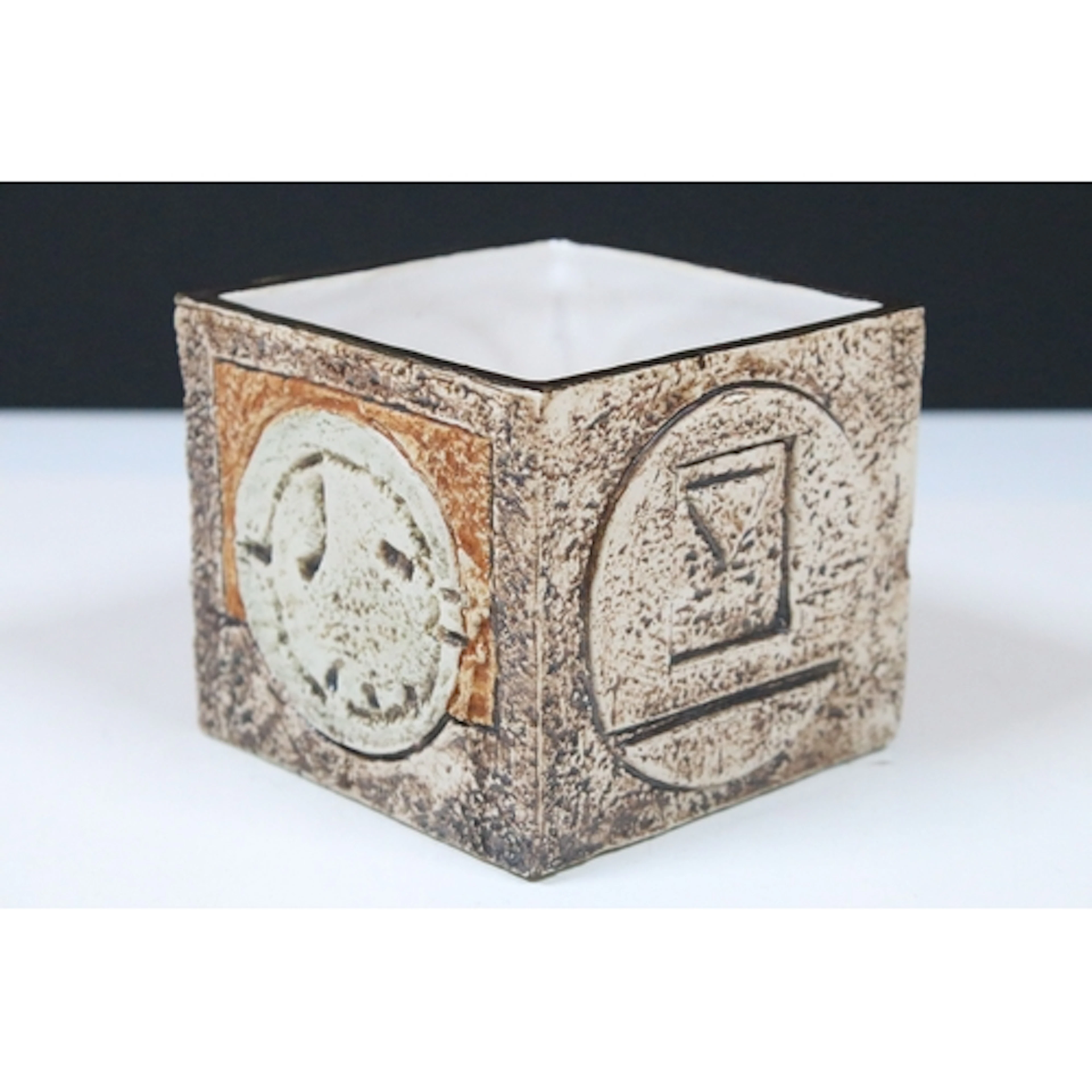 Troika pottery cube vase, by Anne Jones, decorated in burnt ...