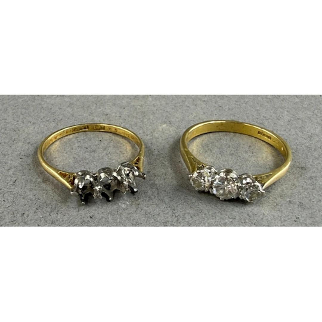 Jewellery- H/M 18ct gold three stone diamond ring, approx. 0...