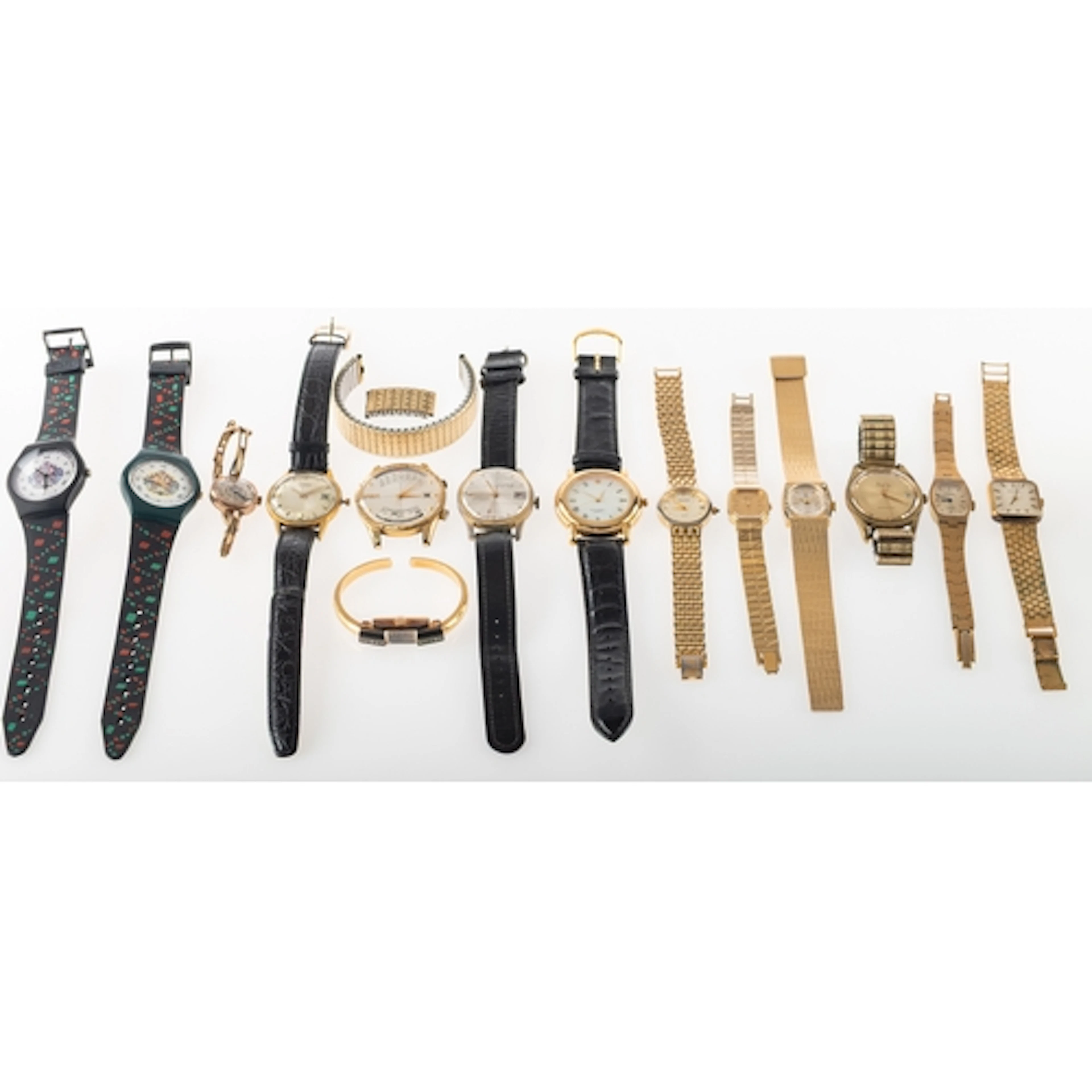 A selection of fourteen various wristwatches to include Clar...
