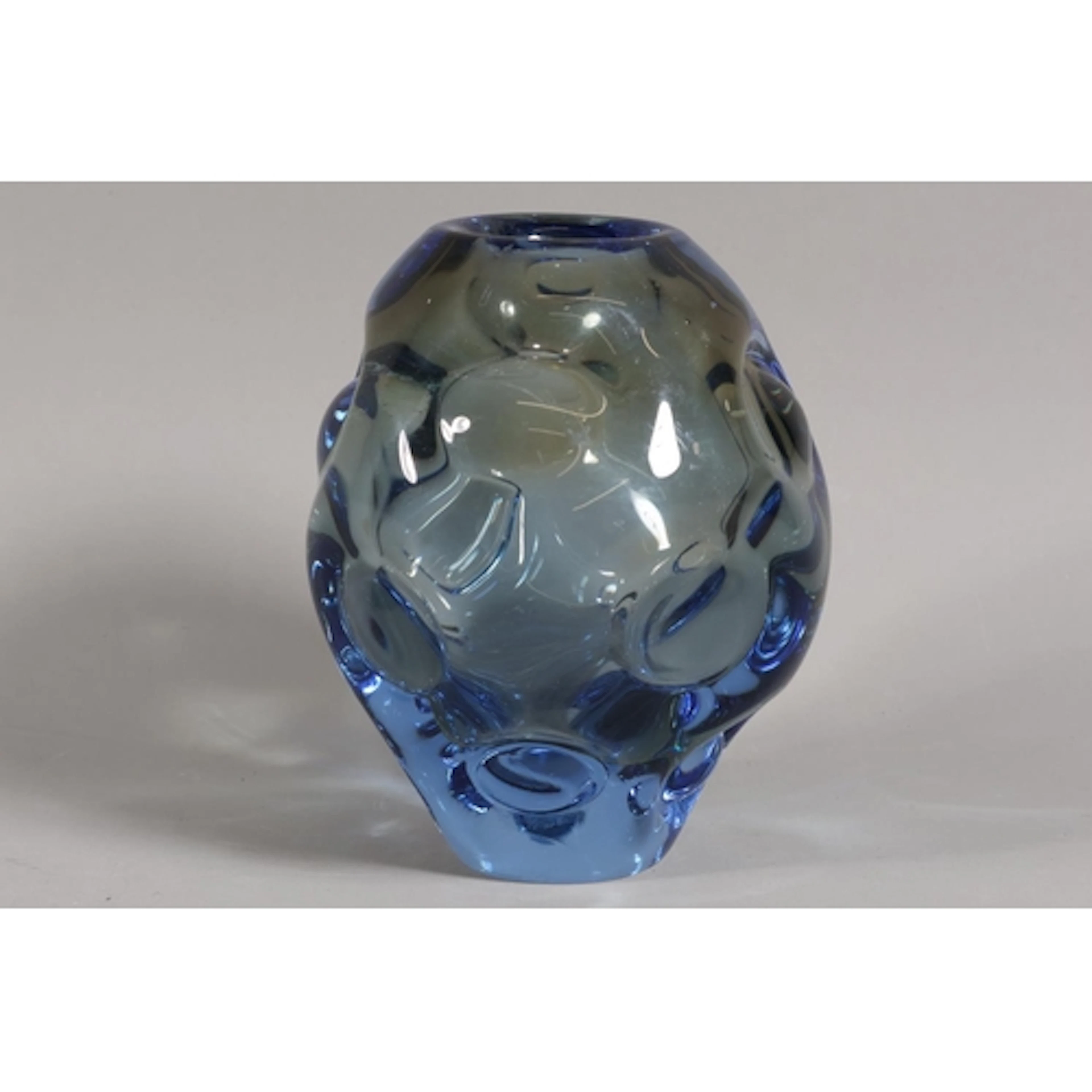 Art Glass Murano style blue vase with bubbled design, 17cm t...