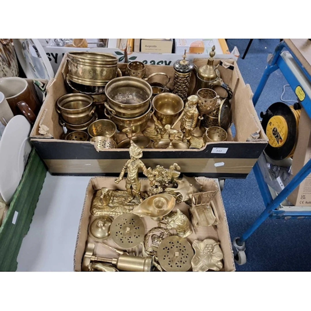TWO BOXES OF VINTAGE BRASS WARE to include six planters, two...