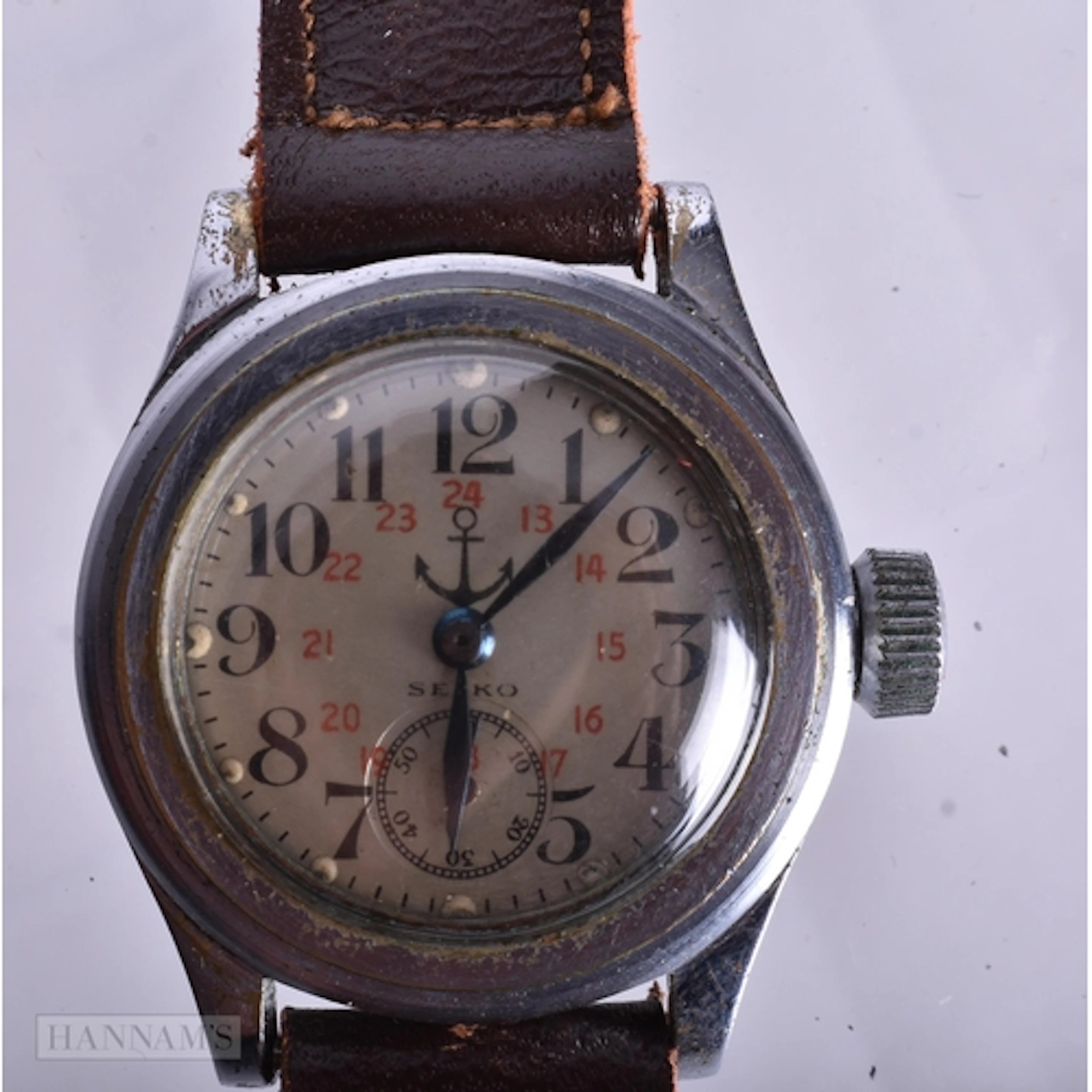 AN UNUSUAL SEIKO ANCHOR WRIST WATCH. Running. 2.75 cm wide.