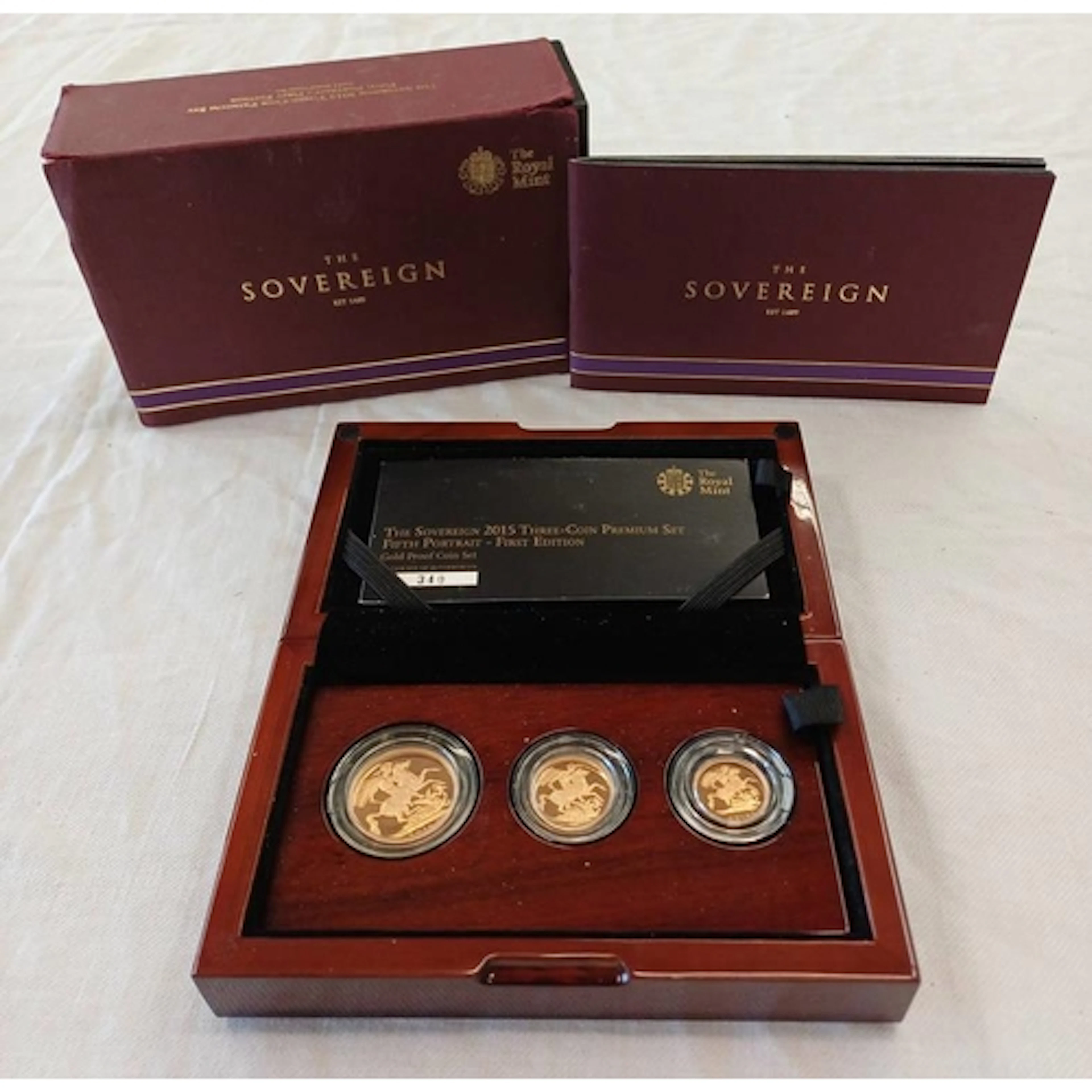 2015 THE SOVEREIGN THREE-COIN PREMIUM SET FIFTH PORTRAIT - F...