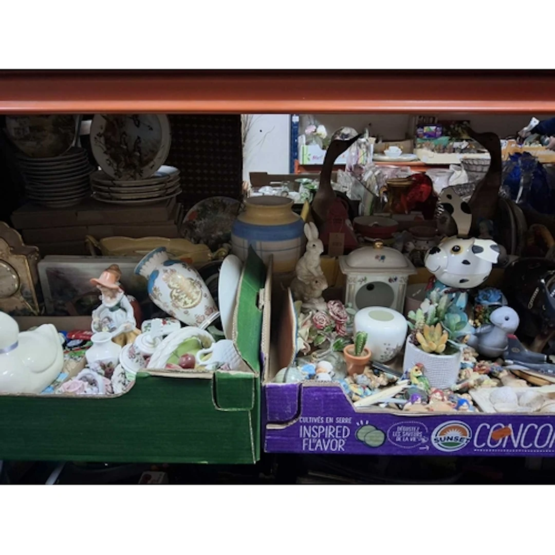 THREE BOXES OF ORNAMENTS AND LOOSE COLLECTOR PLATES to inclu...