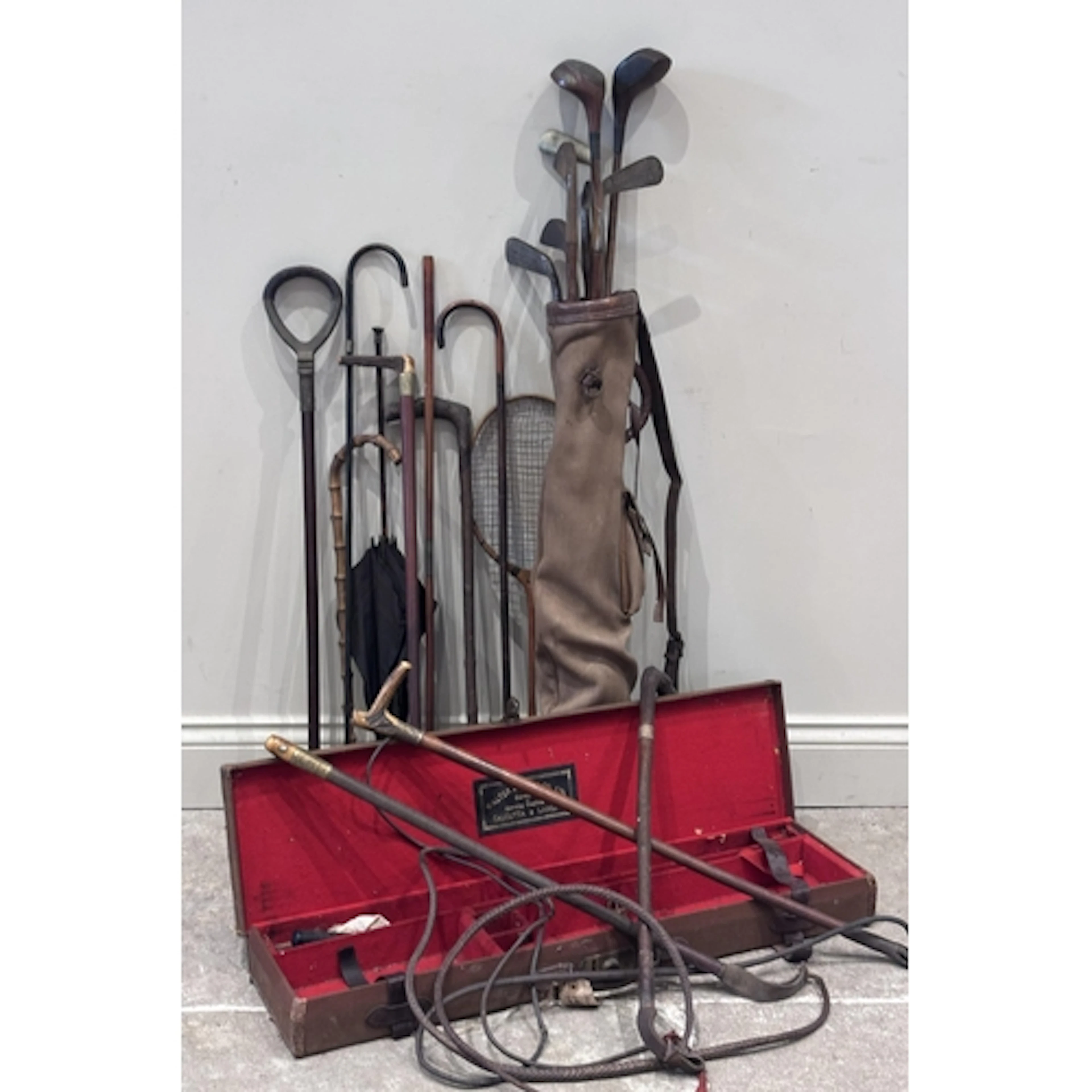 HUNTING INTEREST: A Cheshire Kennels dog whip, Swaine & Aden...