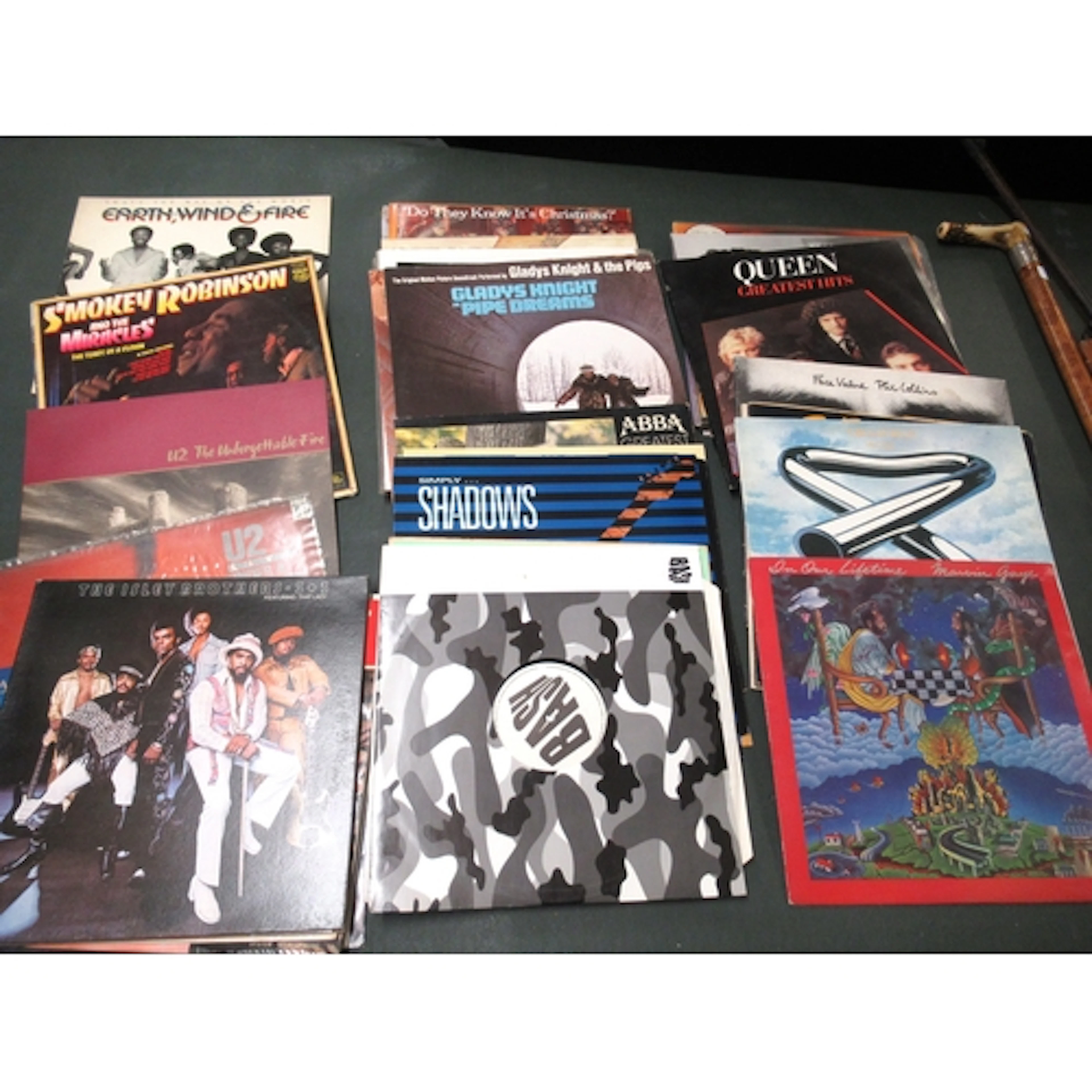 Quantity of long playing vinyl records