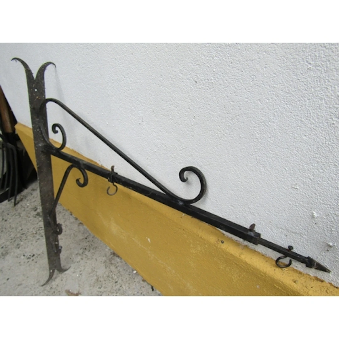 Old Wrought Iron Wall Mounted Sign Holder Scroll Decoration ...