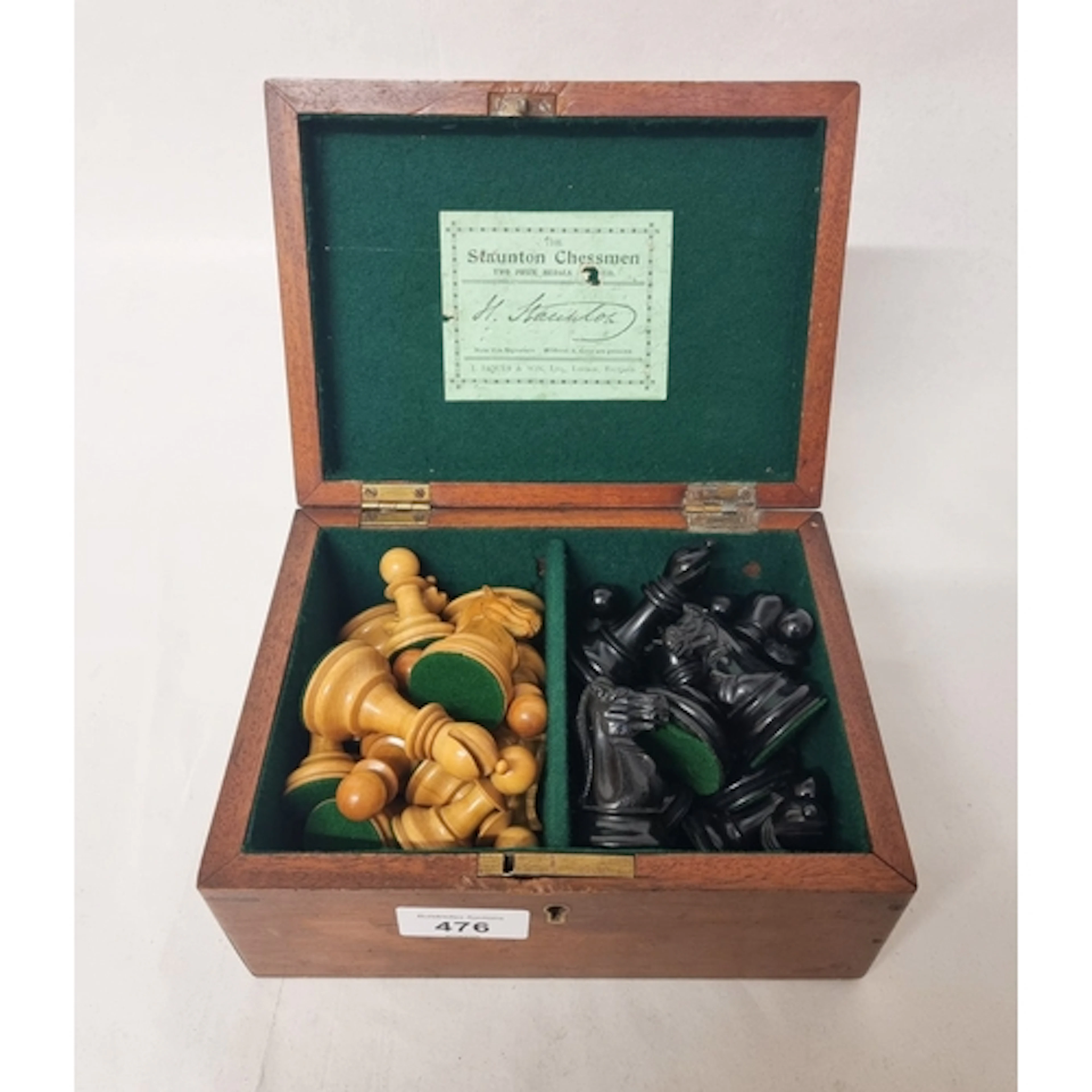 Jaques London Tournament size (King 3.5") weighted chess set...