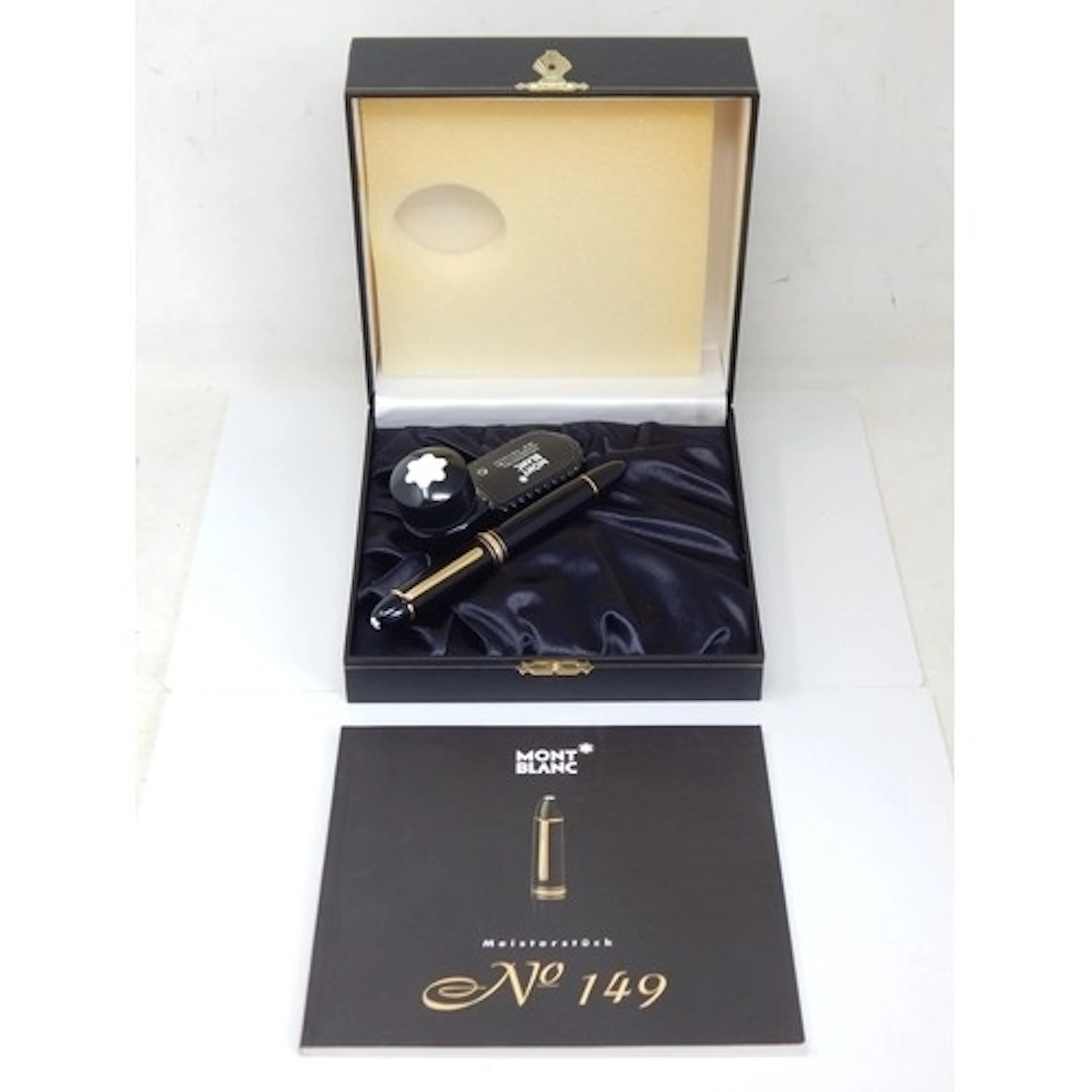 MONTBLANC: A Montblanc Meisterstruck No.149 Fountain Pen and...