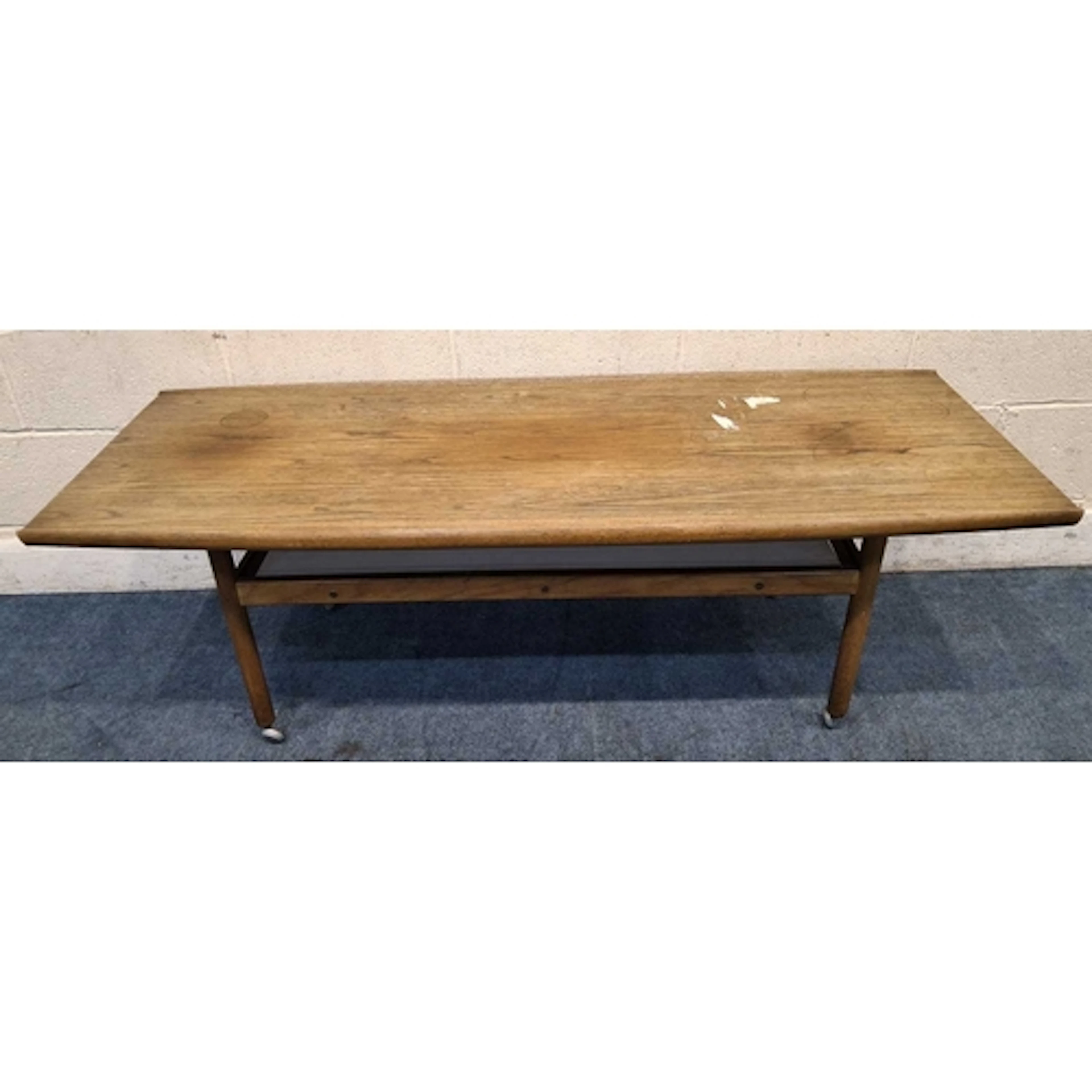 A DALESCRAFT FINE FURNITURE MID-CENTURY TEAK COFFEE TABLE, r...