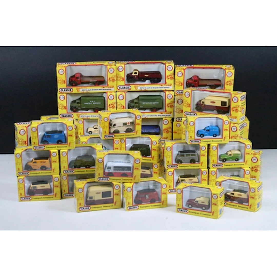 40 Boxed Classix diecast models, all ex