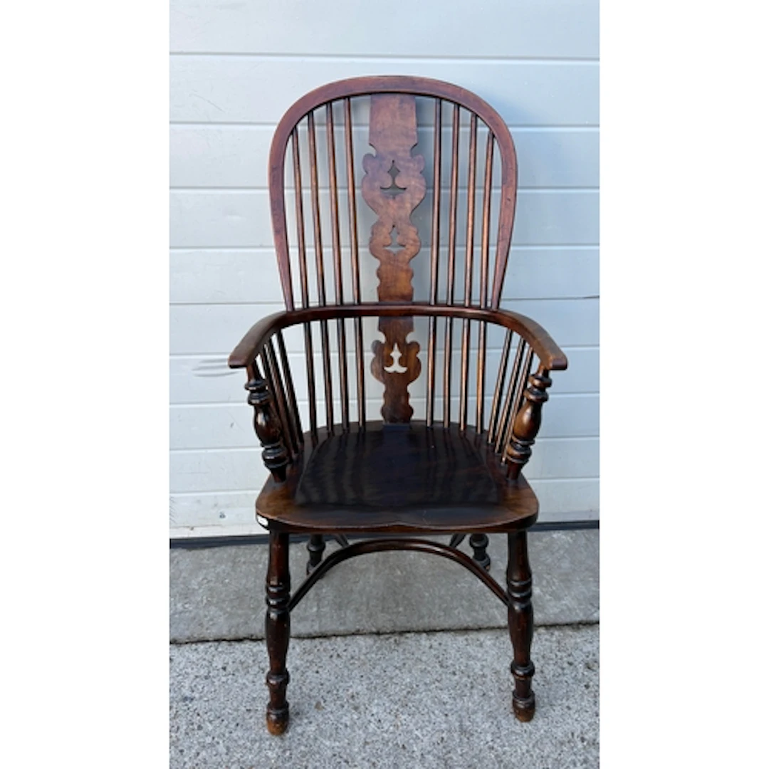 A 19thC Windsor chair AF