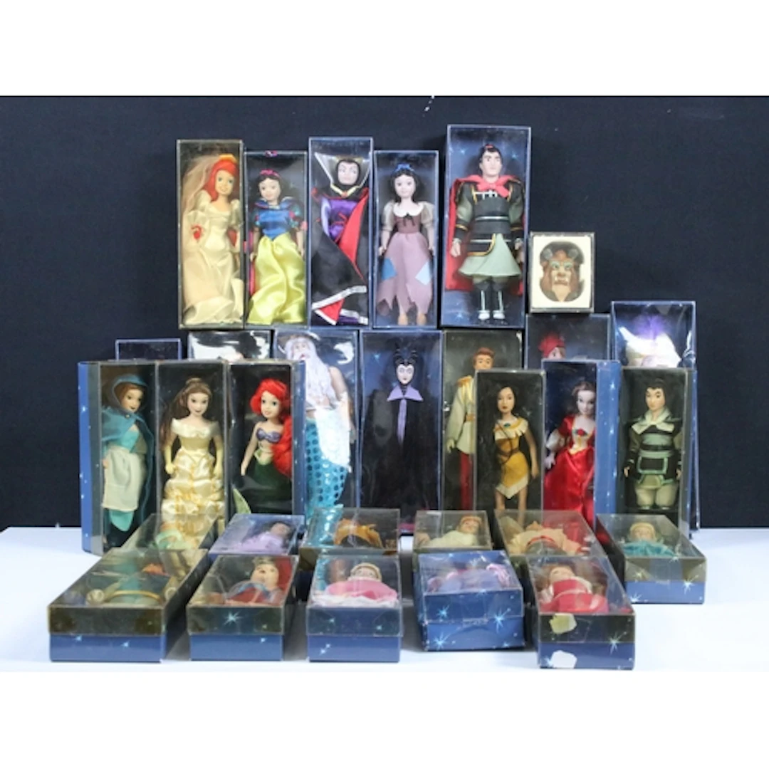 29 Boxed DeAgostini Disney dolls/figures to include 2 x Alad...