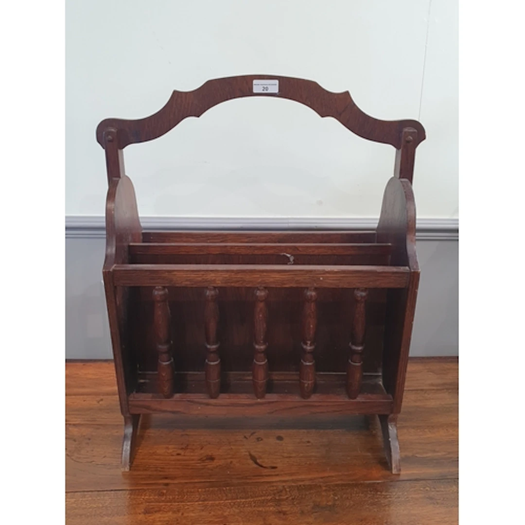 An oak magazine rack, (R4).