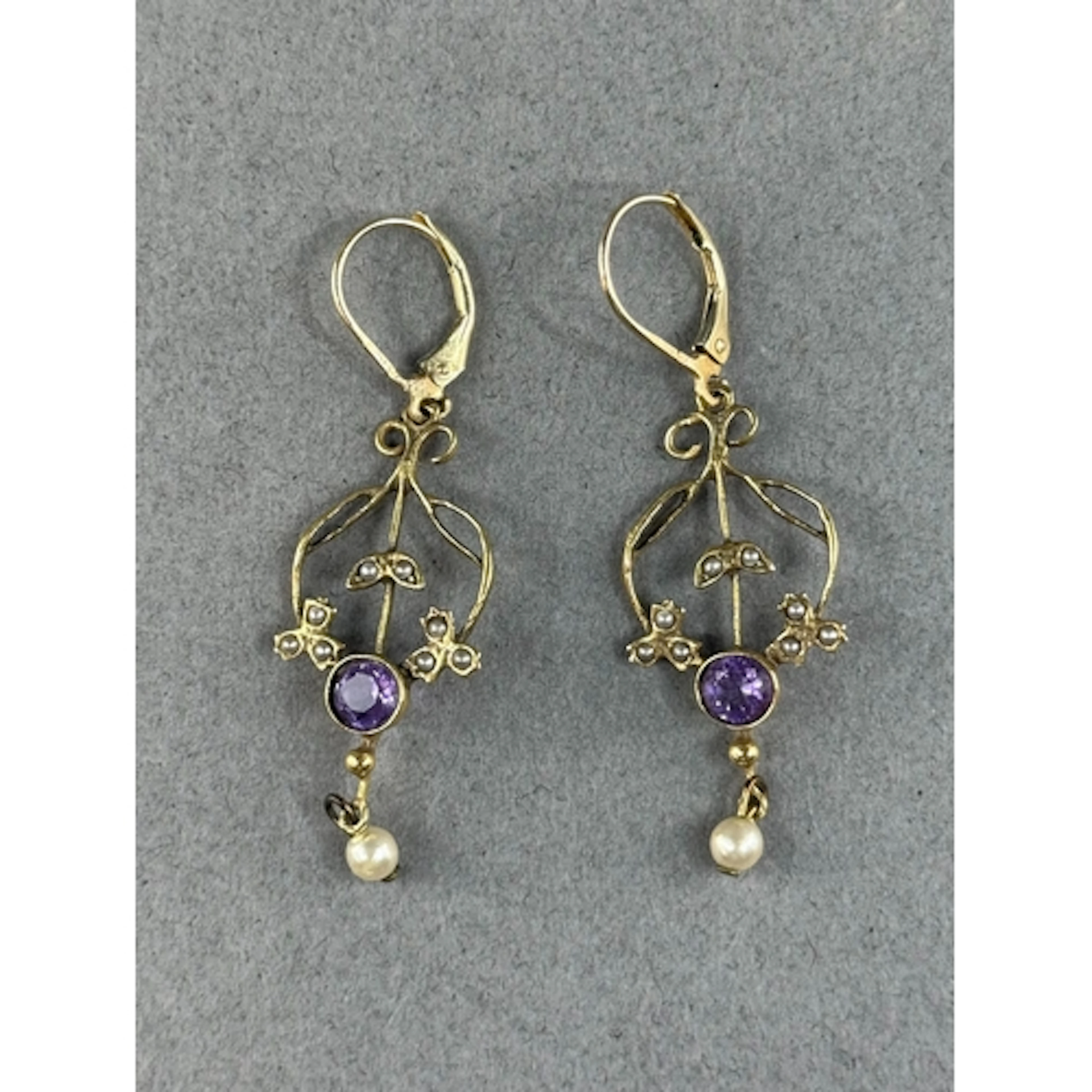 Jewellery- 9ct gold long earrings Victorian style set with A...